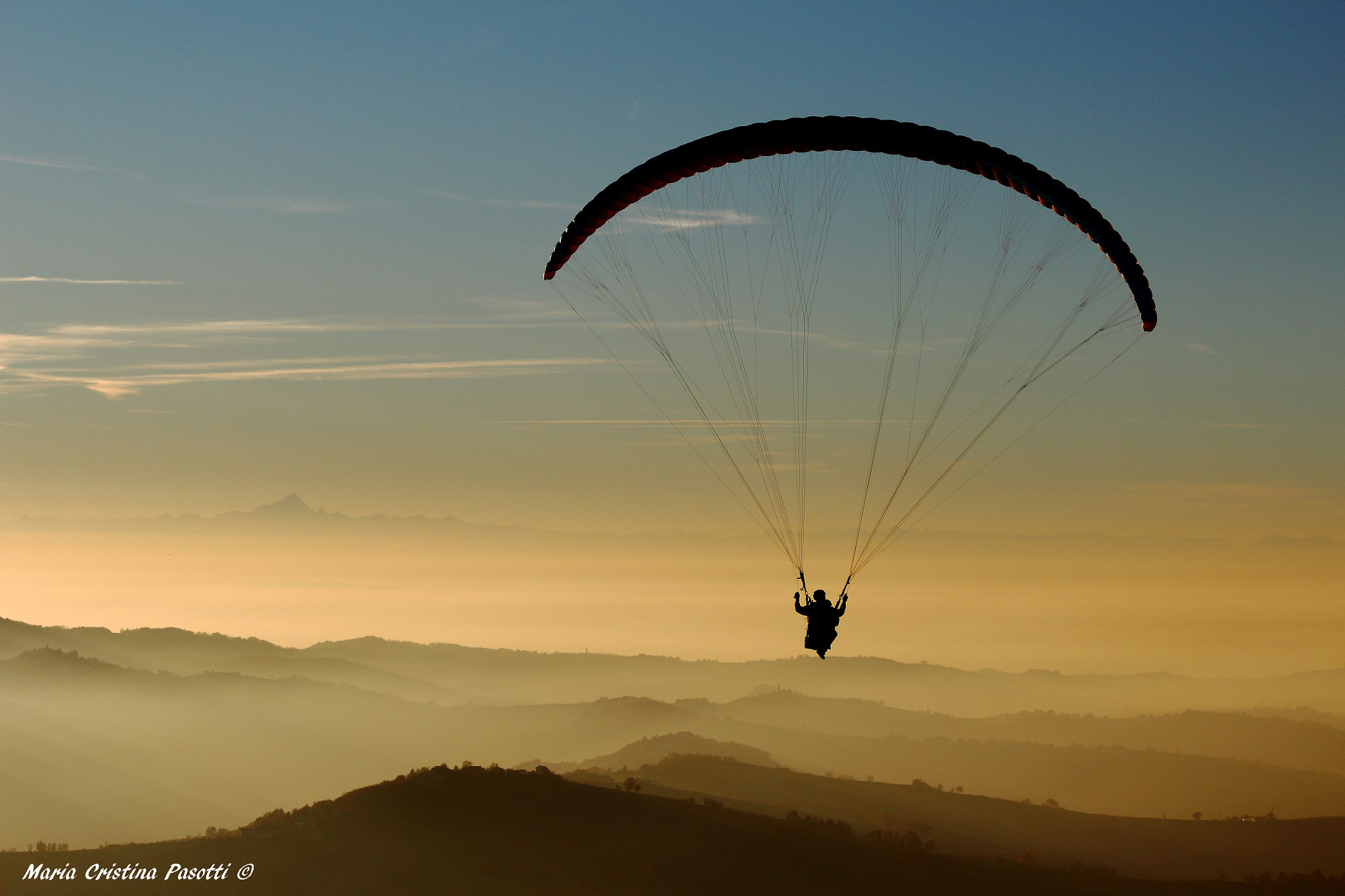 Canon EF 70-300mm F4-5.6 IS USM sample photo. Paragliding photography
