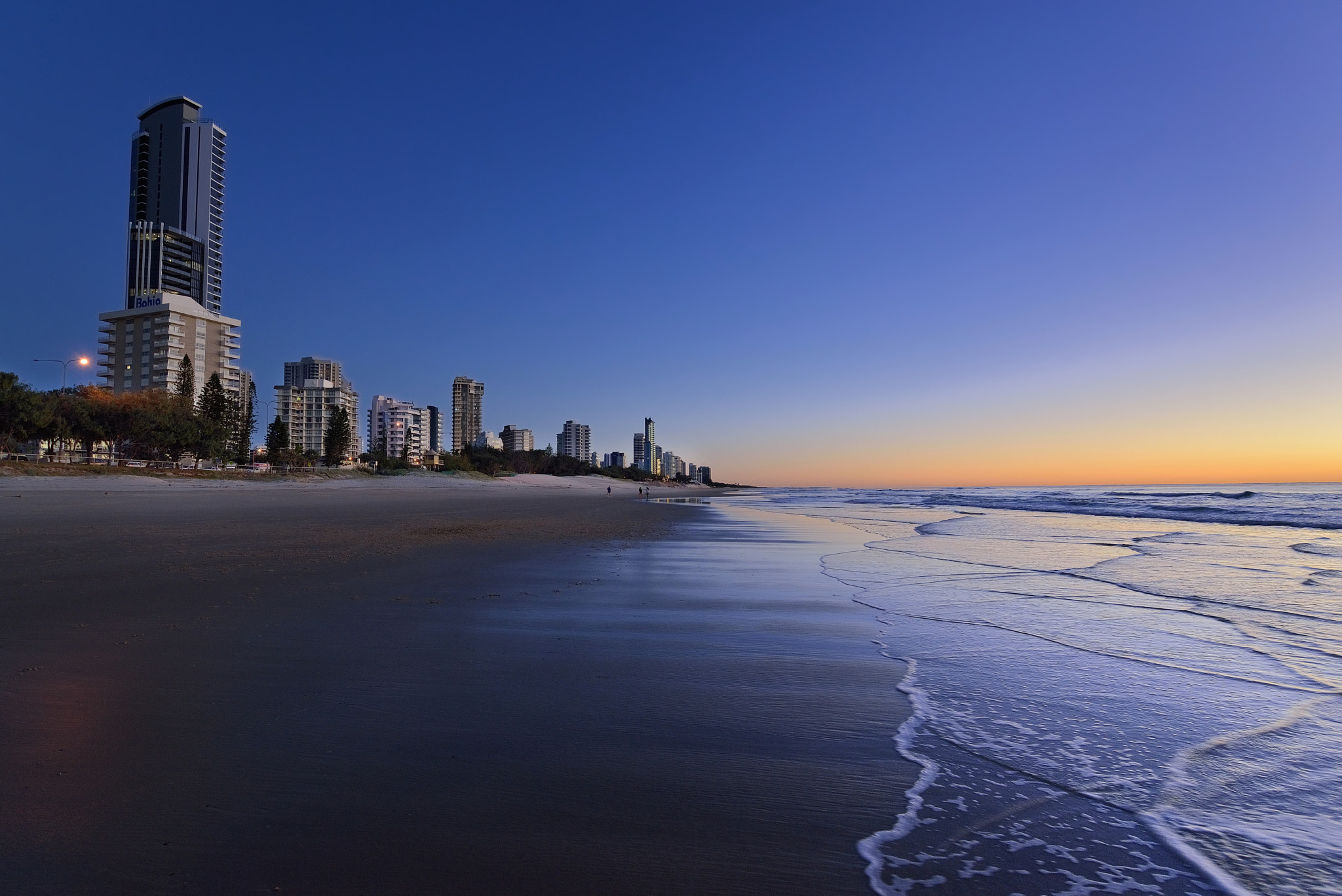 Nikon AF-S Nikkor 18-35mm F3.5-4.5G ED sample photo. Gold coast sunrise photography