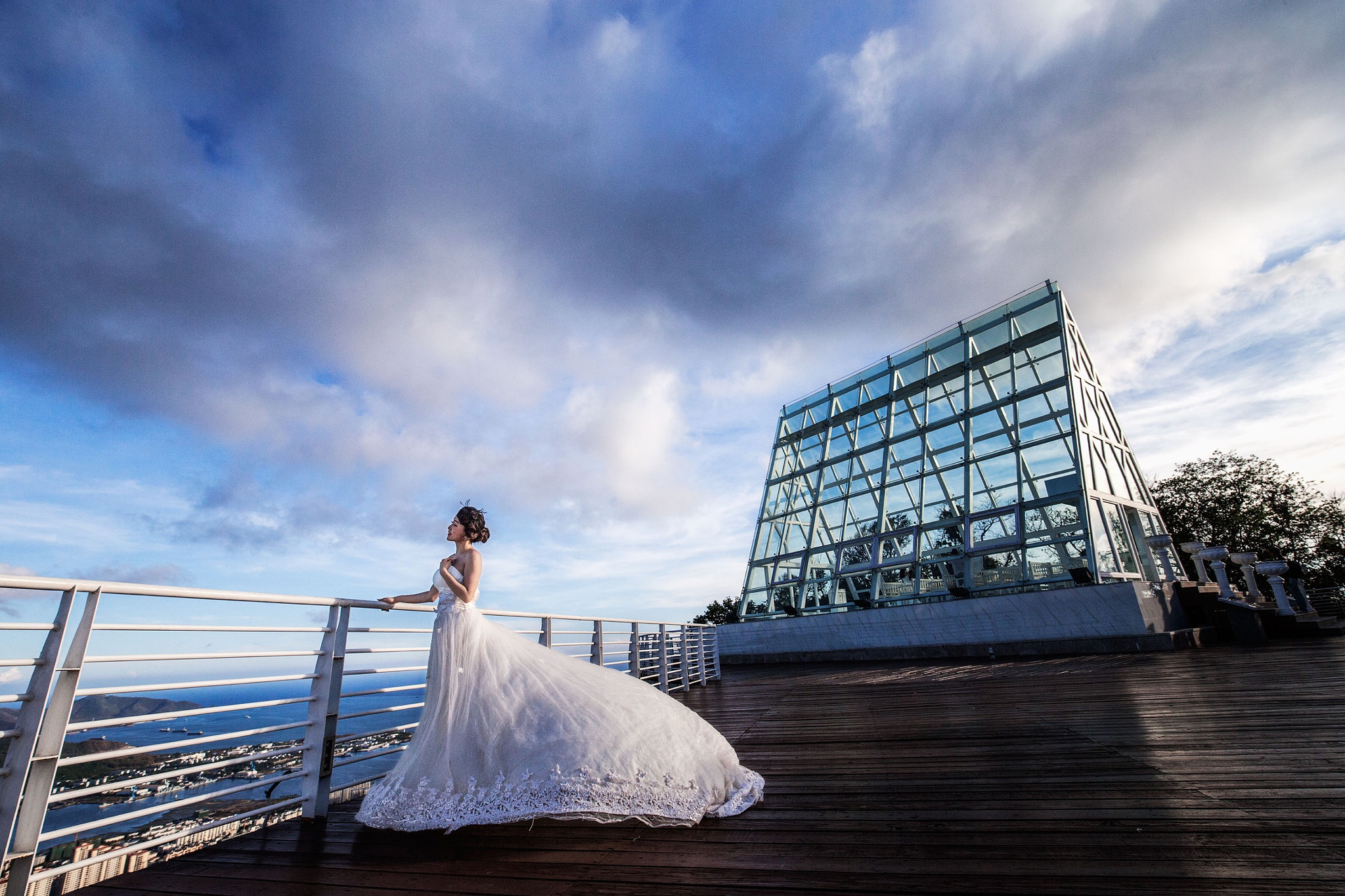 Canon EOS-1D X sample photo. Hike up the skirt photography