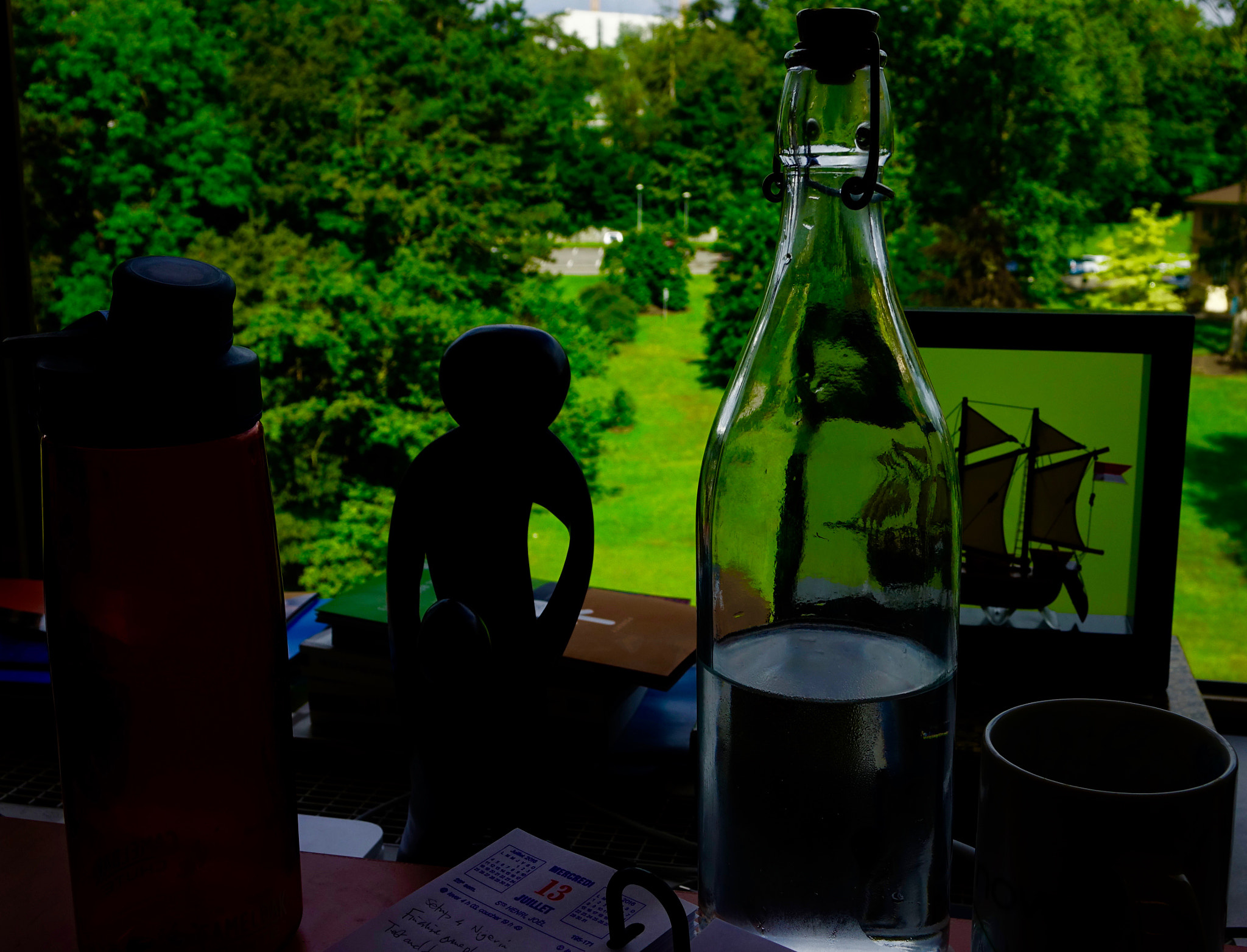 Sony 24-200mm F2.8 sample photo. Work hard, drink hard... hydration 24/7 photography