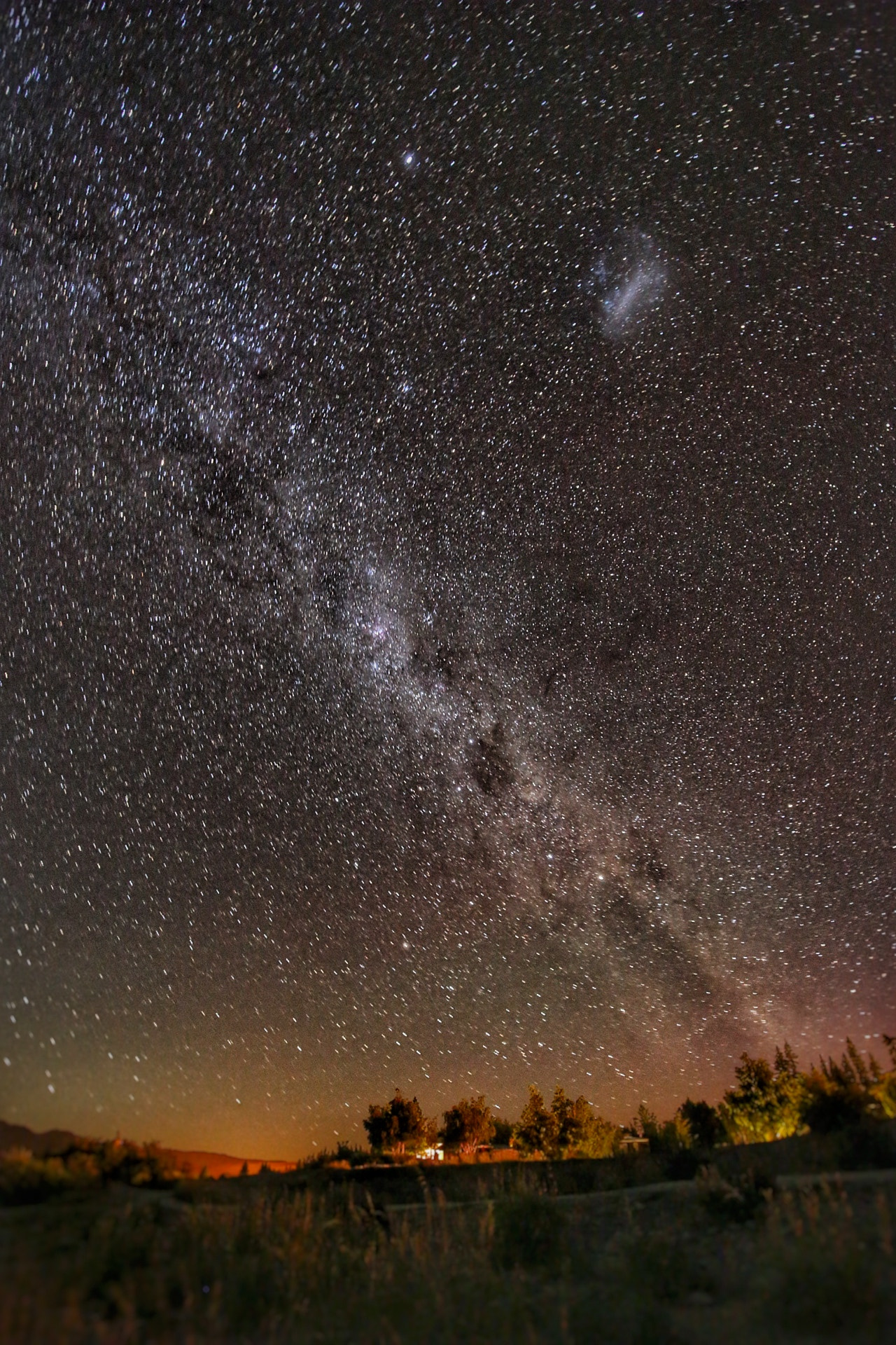 Canon EF 16-35mm F4L IS USM sample photo. Milky way photography