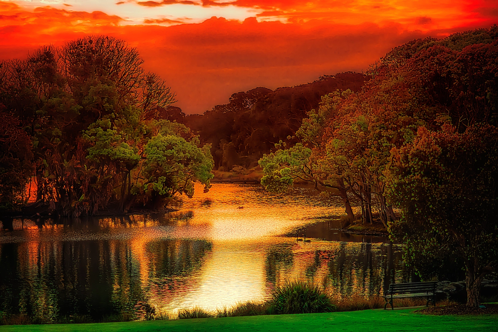 Sony Planar T* 85mm F1.4 ZA sample photo. Sunset lake. photography