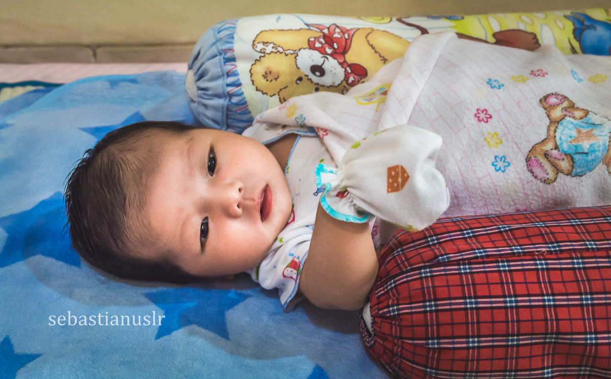 Samsung NX1000 + Samsung NX 20-50mm F3.5-5.6 ED sample photo. Baby boy photography
