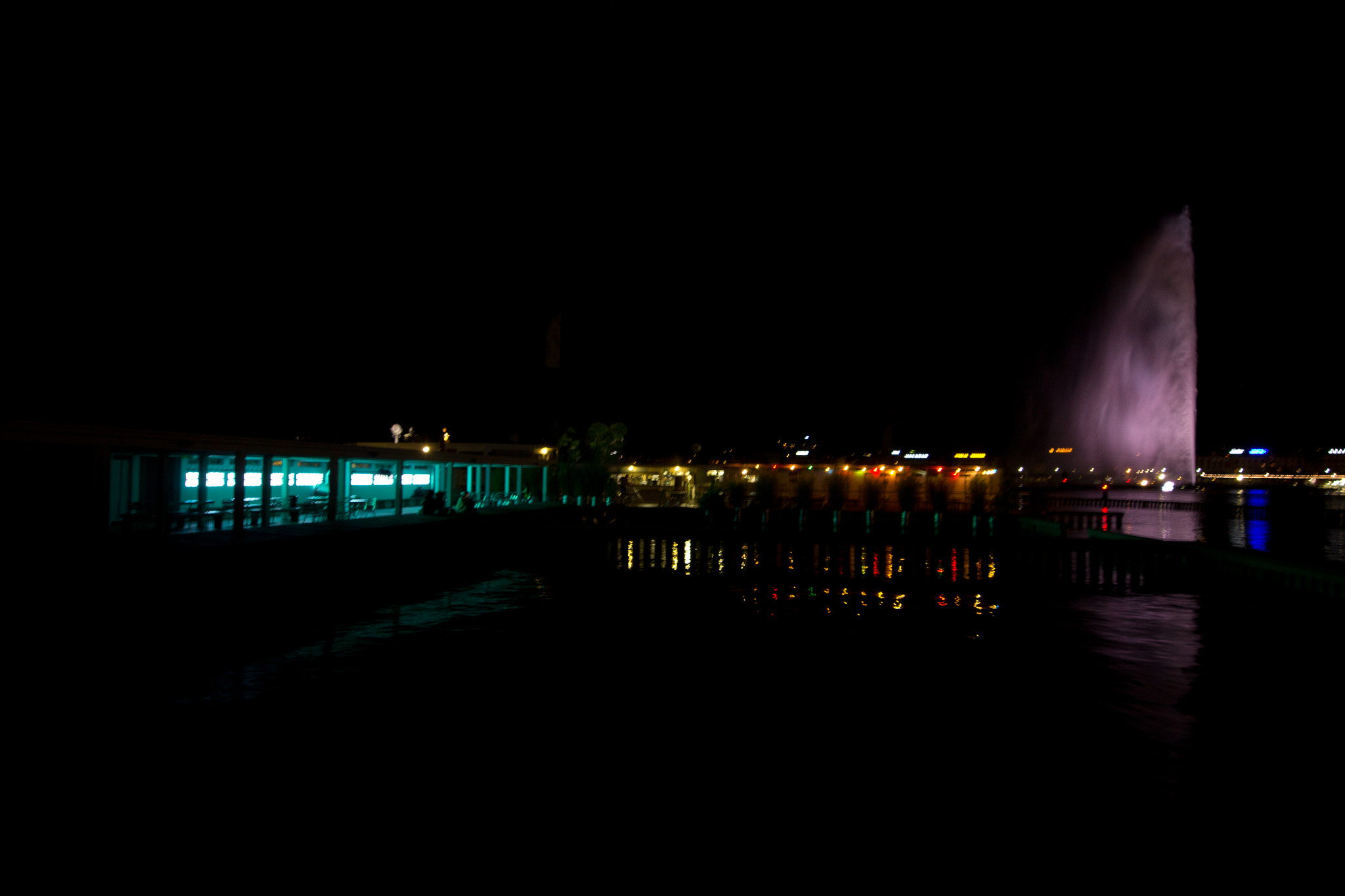 Sigma 12-24mm F4.5-5.6 II DG HSM sample photo. Bain paquis nuit photography