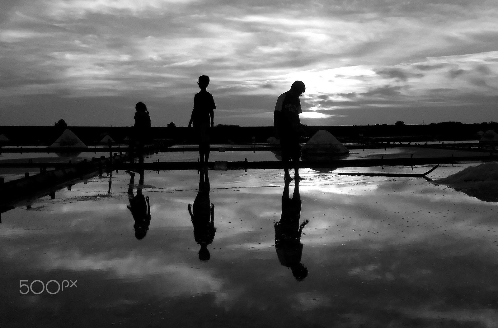 Benq AE200 sample photo. Salt fram child photography