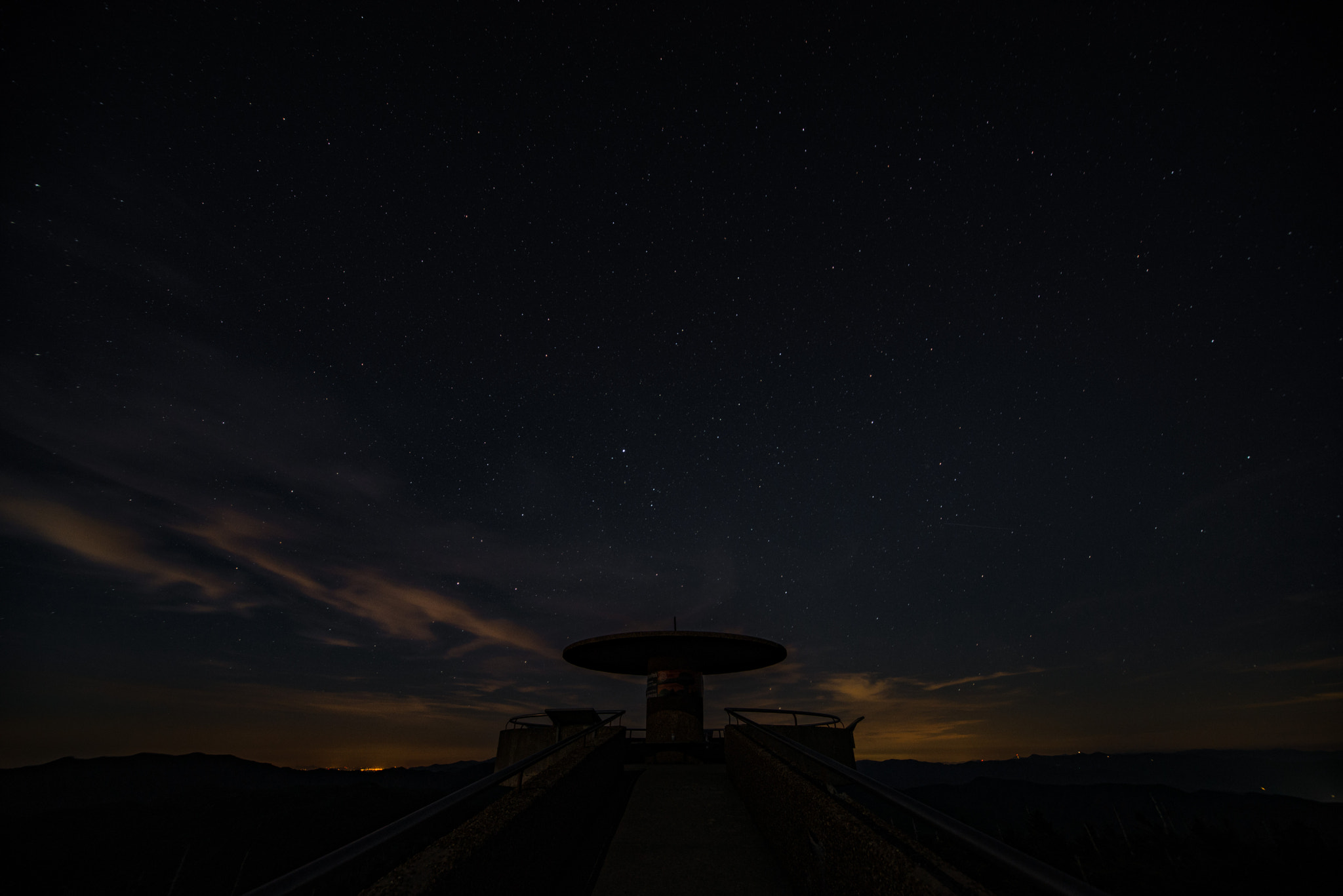 Sigma 12-24mm F4.5-5.6 EX DG Aspherical HSM sample photo. When everybody else left photography