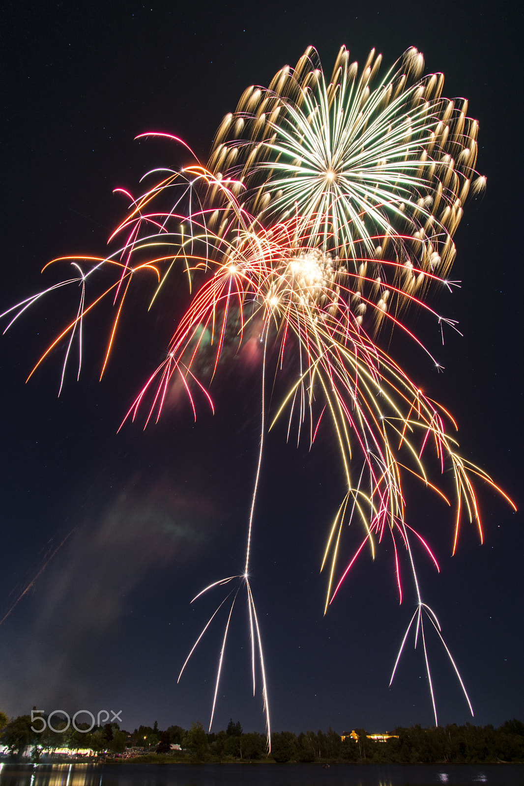 Nikon D7100 + Nikon AF Fisheye-Nikkor 16mm F2.8D sample photo. Canada day fireworks photography