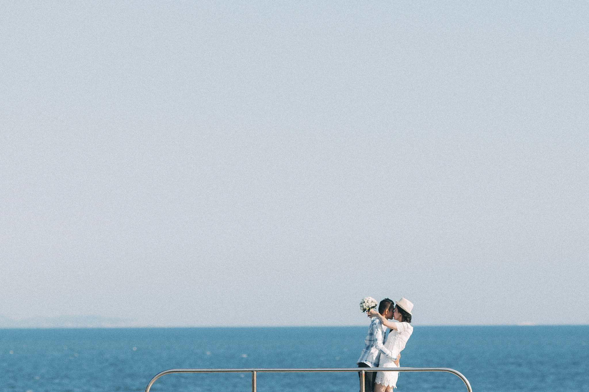 Canon EOS 70D + Canon EF 135mm F2L USM sample photo. Love paradise photography