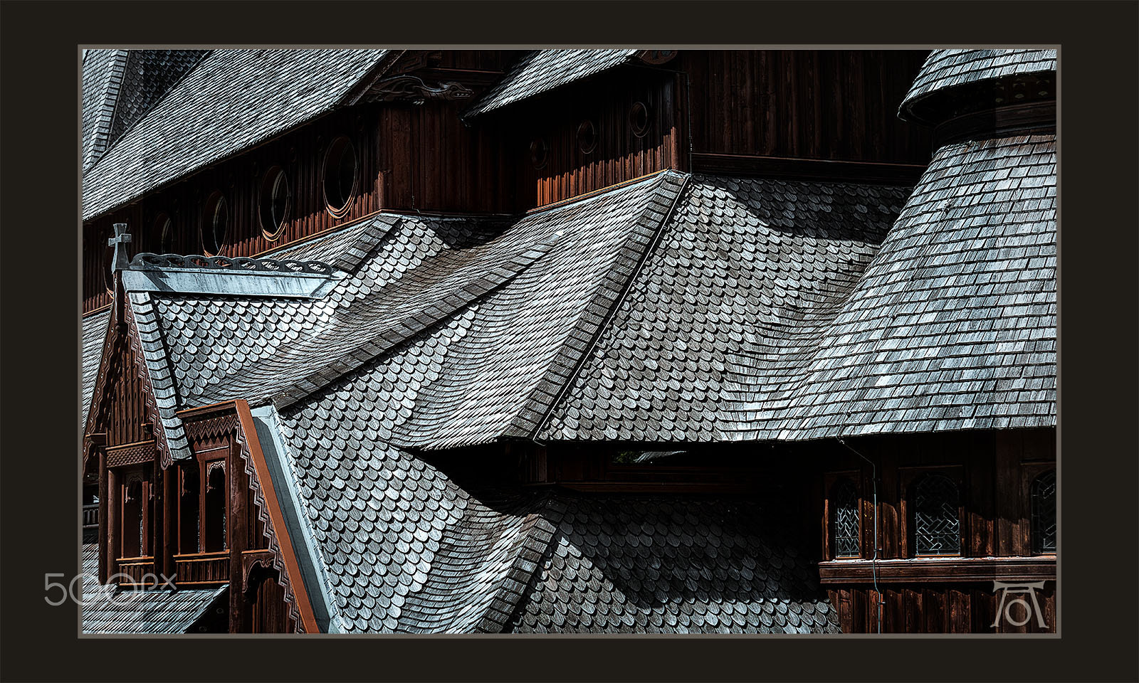 Panasonic Lumix G X Vario 35-100mm F2.8 OIS sample photo. "zen and the art of tiling a roof" * photography