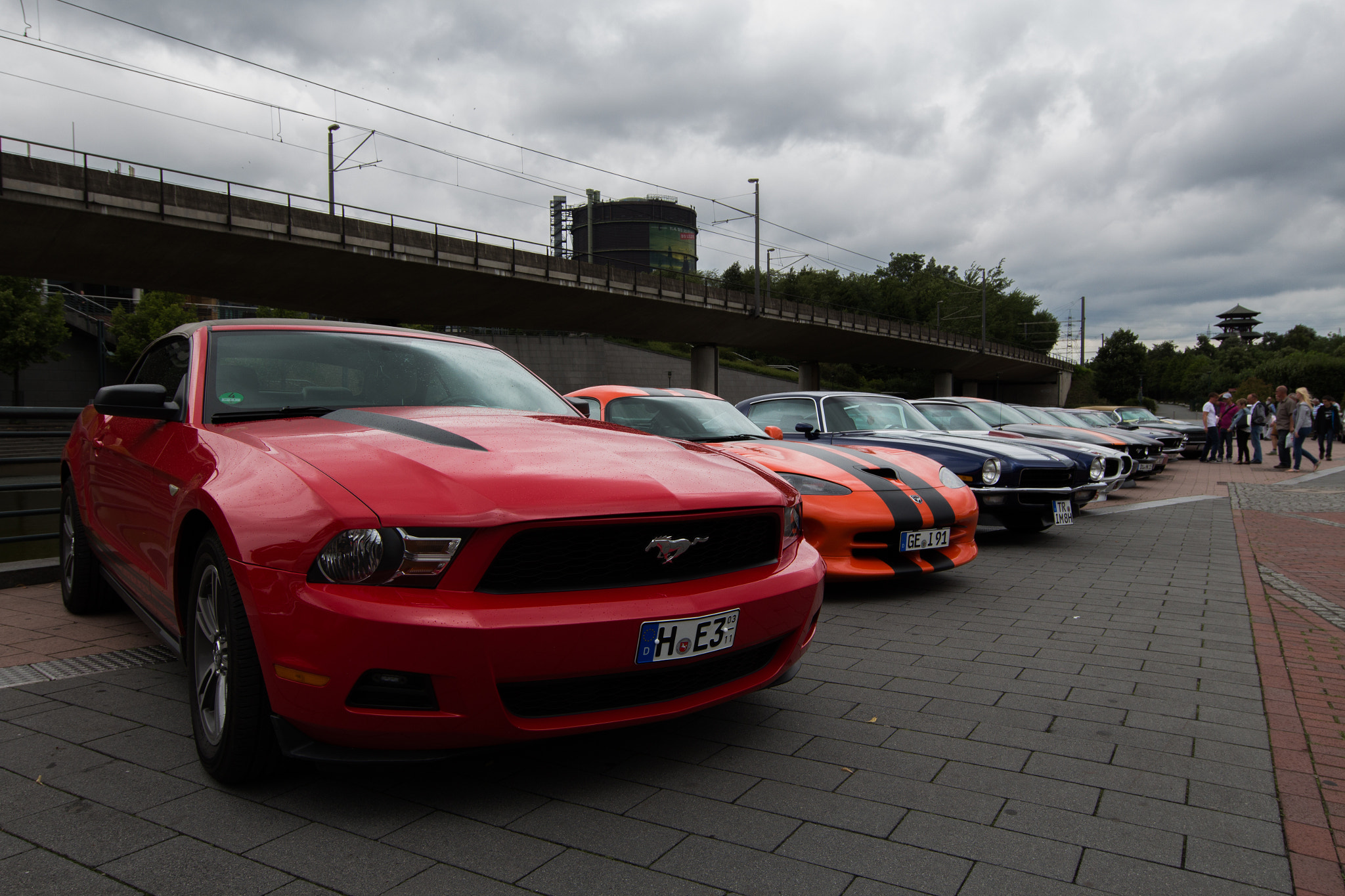 Canon EOS 700D (EOS Rebel T5i / EOS Kiss X7i) + Canon EF 11-24mm F4L USM sample photo. Ford mustang v6 photography