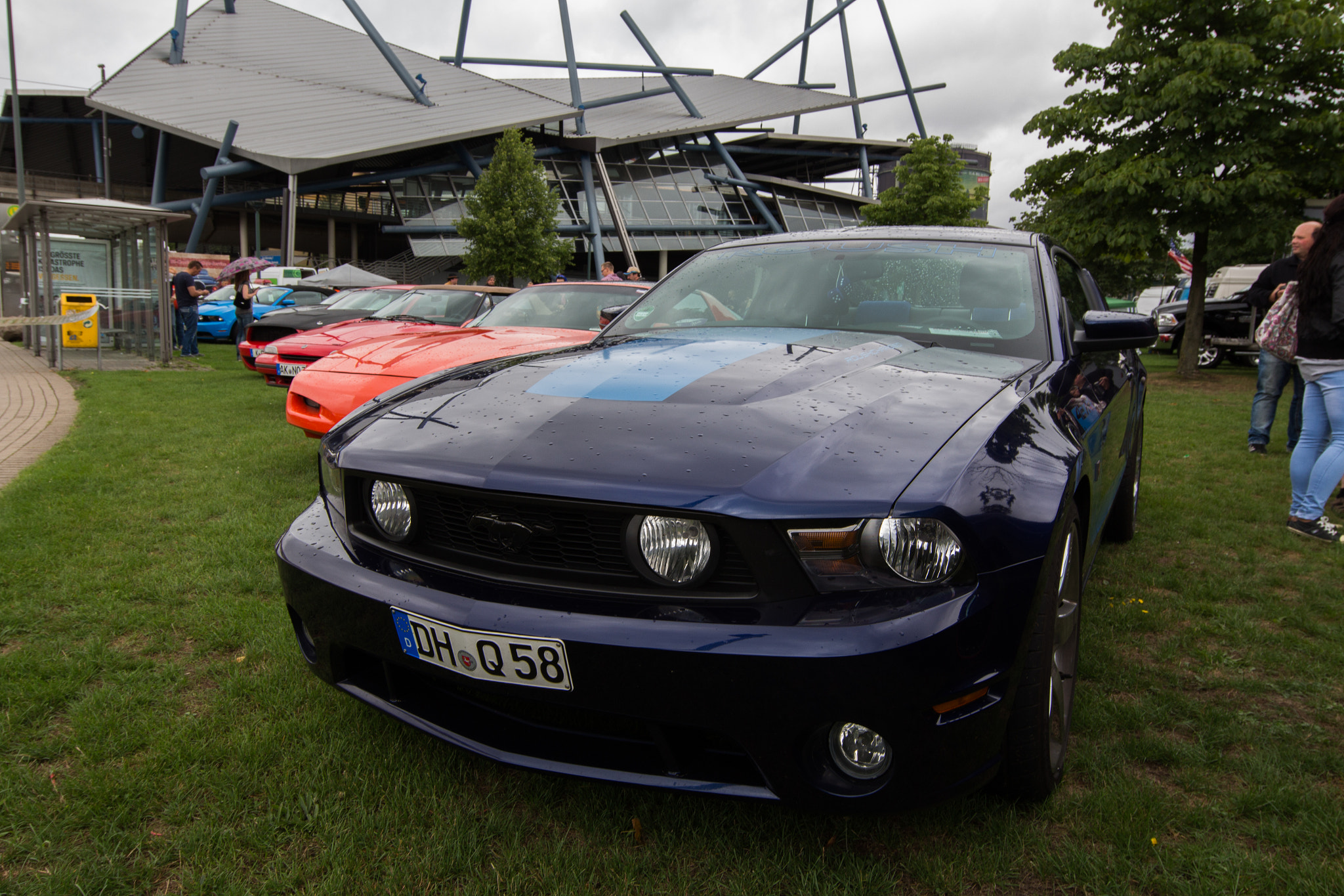 Canon EOS 700D (EOS Rebel T5i / EOS Kiss X7i) + Canon EF 11-24mm F4L USM sample photo. Ford mustang gt roush photography