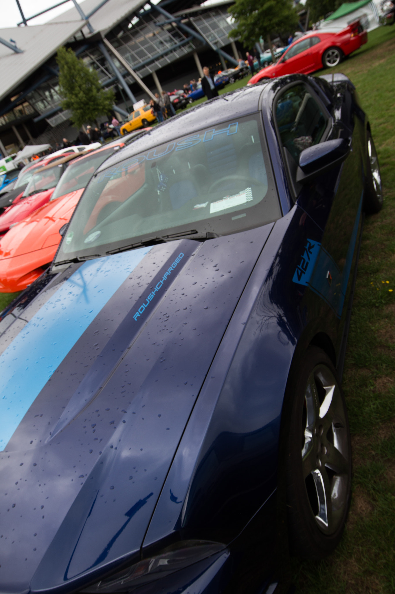 Canon EOS 700D (EOS Rebel T5i / EOS Kiss X7i) + Canon EF 11-24mm F4L USM sample photo. Ford mustang gt roush photography