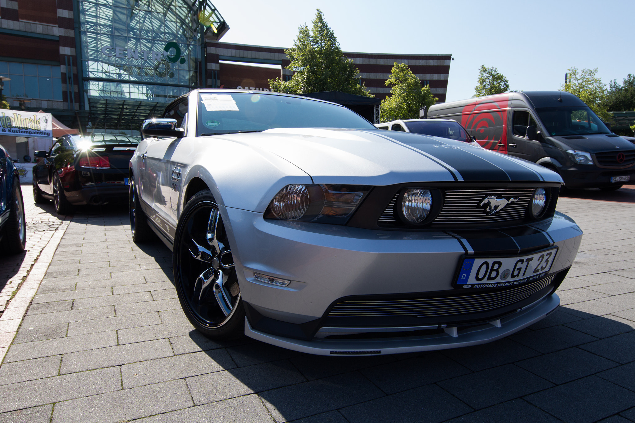 Canon EOS 700D (EOS Rebel T5i / EOS Kiss X7i) + Canon EF 11-24mm F4L USM sample photo. Ford mustang gt photography