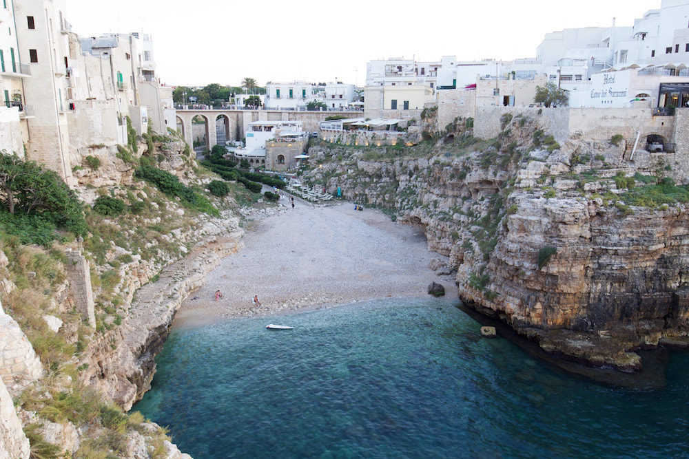 Canon EF 16-35mm F4L IS USM sample photo. Polignano a mare photography