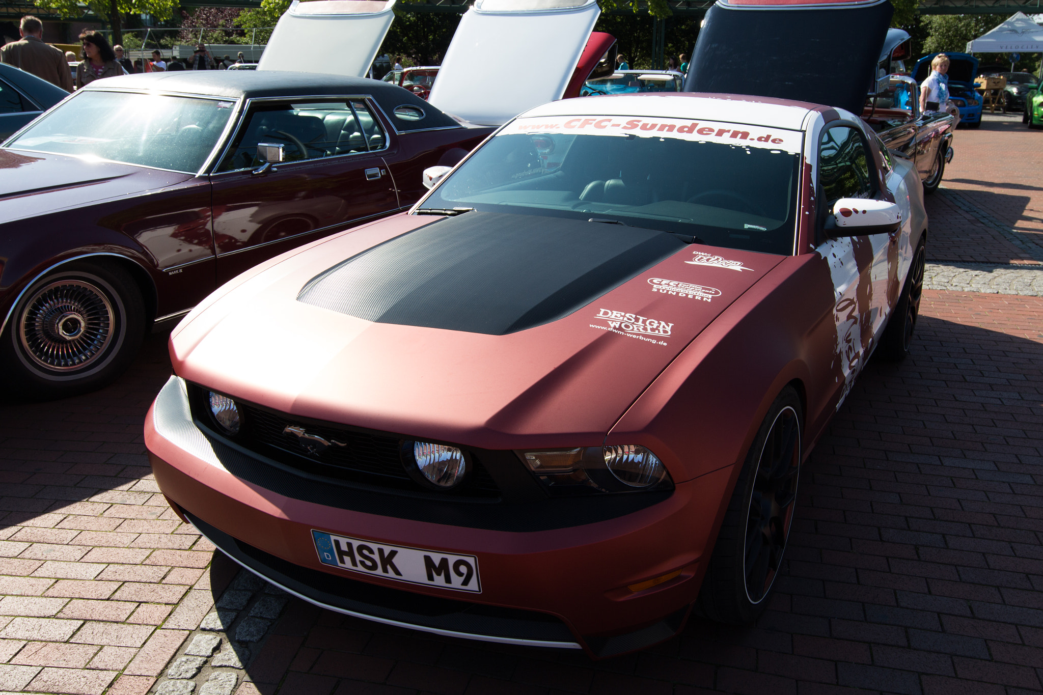 Canon EOS 700D (EOS Rebel T5i / EOS Kiss X7i) + Canon EF 11-24mm F4L USM sample photo. Ford mustang gt photography