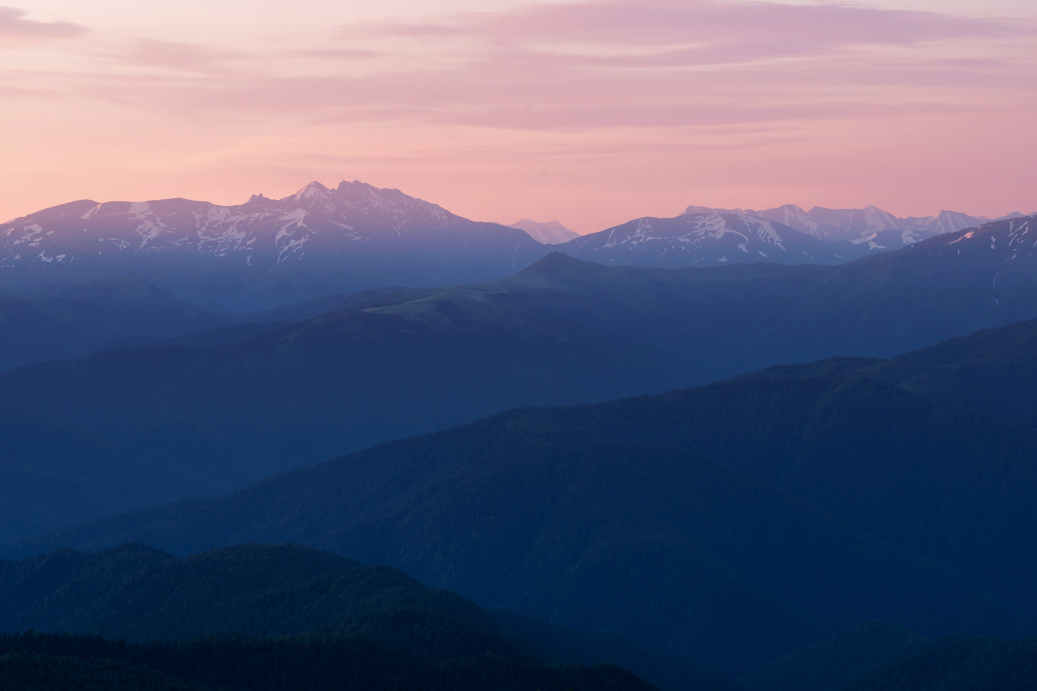 Sony DT 18-200mm F3.5-6.3 sample photo. Sunrise in lago-naki.jpg photography