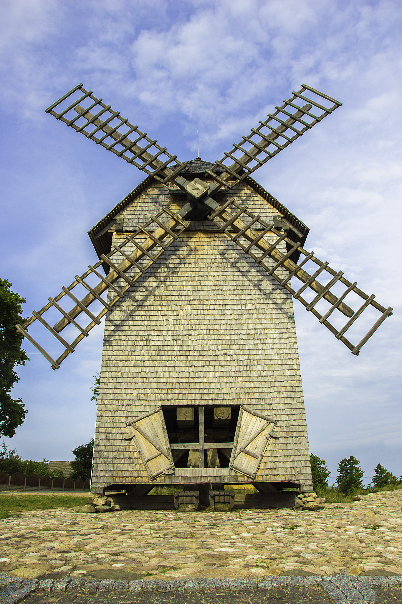 Tamron AF 28-105mm F4-5.6 [IF] sample photo. Windmill photography