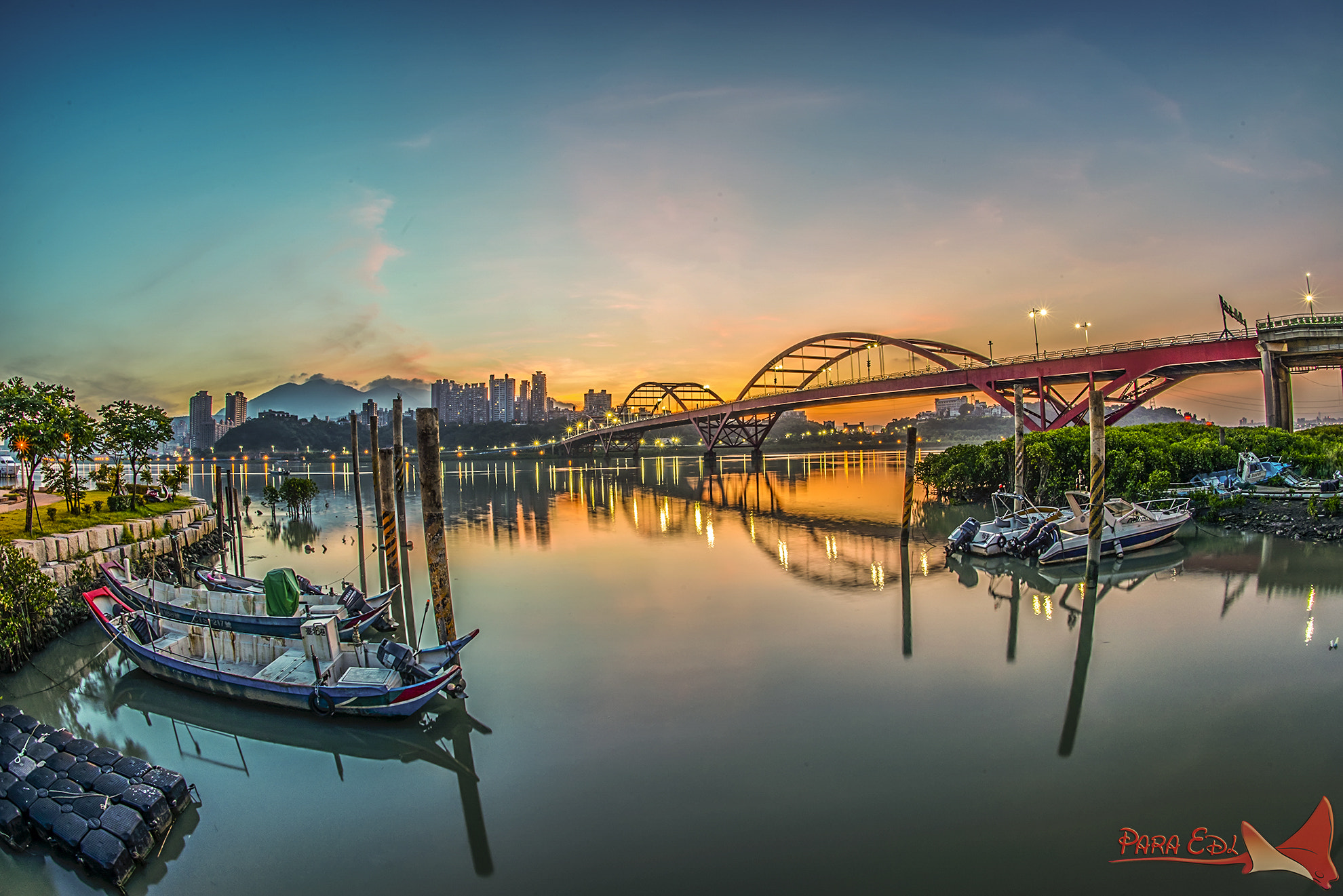 Nikon D800E + Nikon AF Fisheye-Nikkor 16mm F2.8D sample photo. Guan-du bridge photography