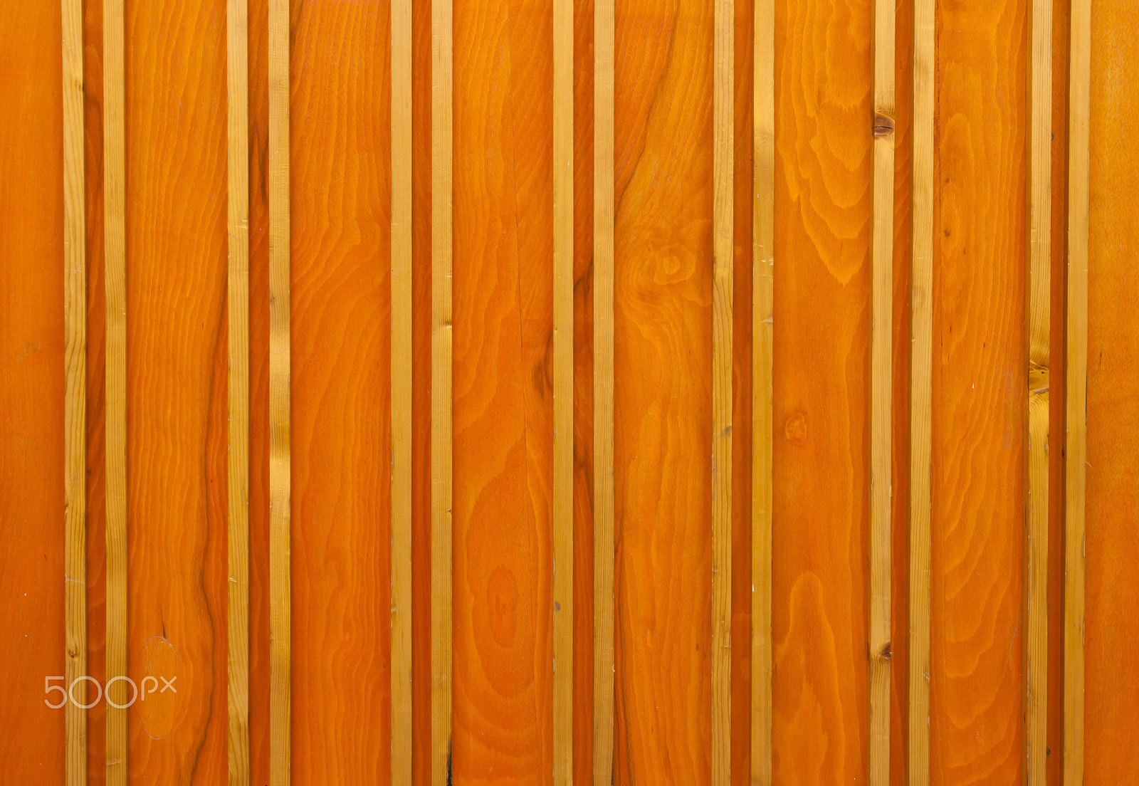 Sigma 17-70mm F2.8-4 DC Macro OS HSM sample photo. Striped wall photography