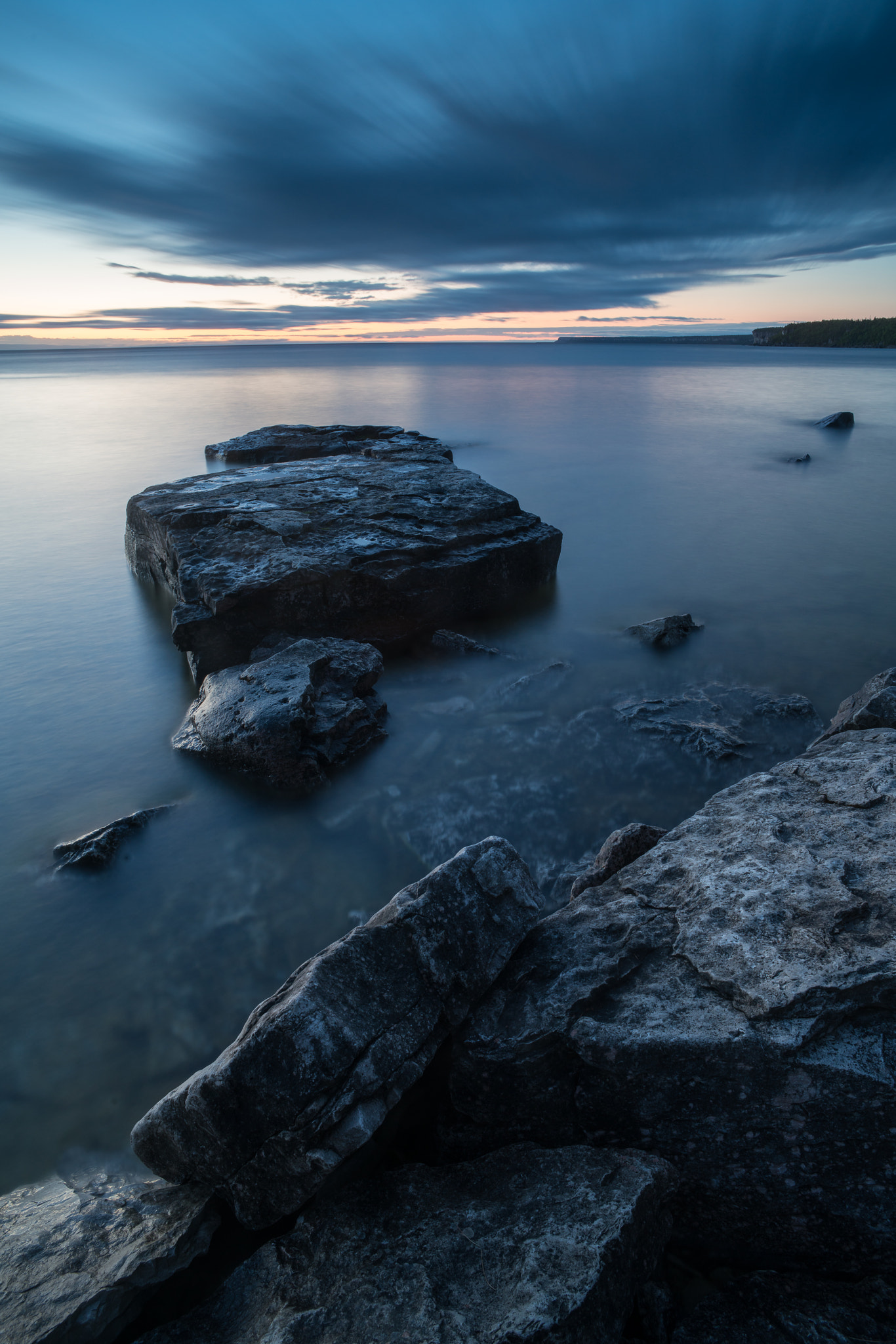 Sony a7R II + Sony 20mm F2.8 sample photo. Just before the crash photography