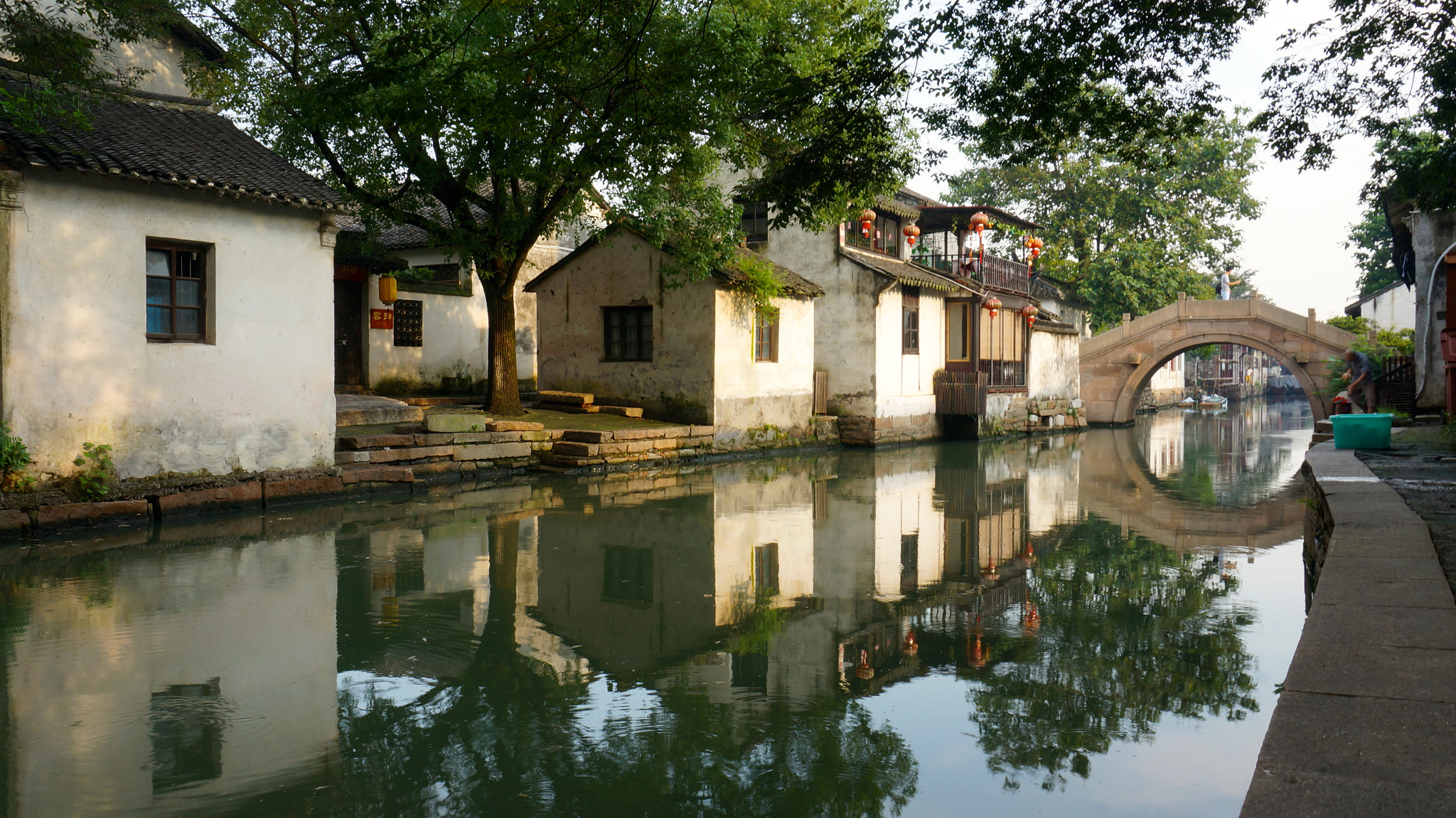 Sony Alpha NEX-6 + Sony E 18-50mm F4-5.6 sample photo. Zhouzhuang, the best water town in china photography