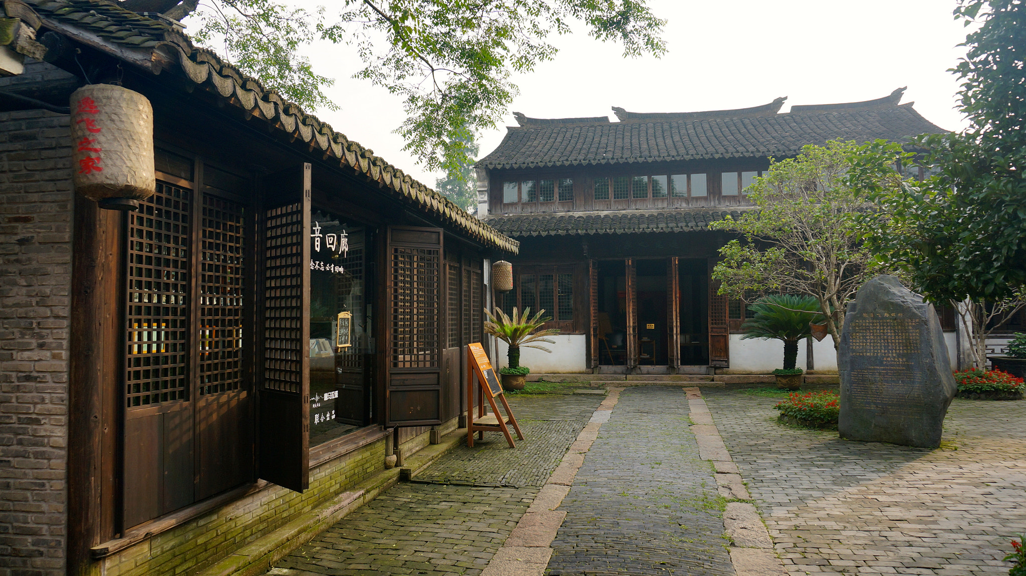 Sony Alpha NEX-6 + Sony E 18-50mm F4-5.6 sample photo. Zhouzhuang, the best water town in china photography