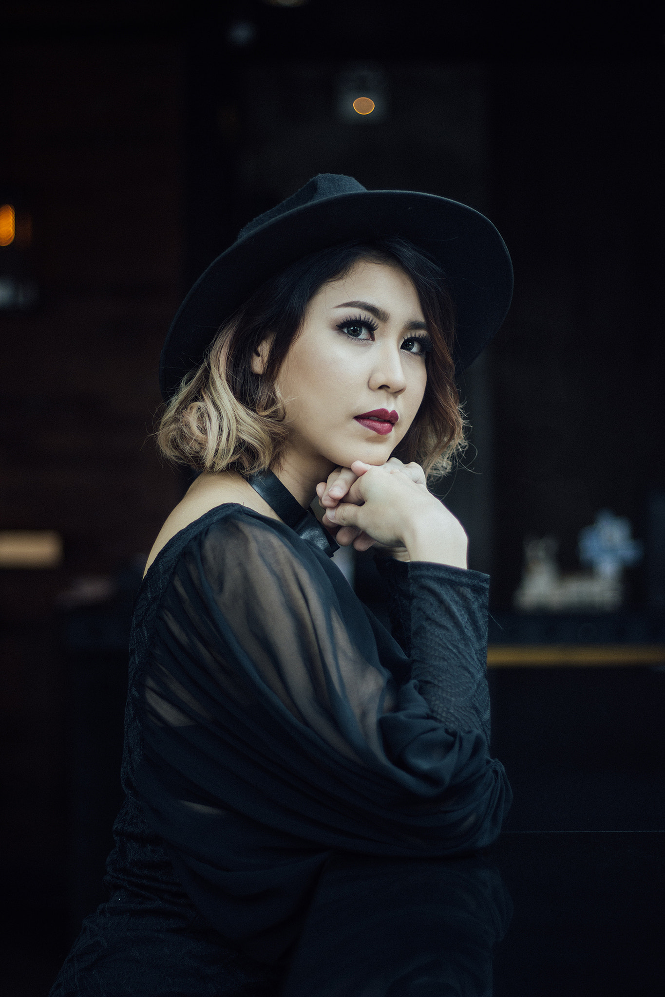 Canon EOS 600D (Rebel EOS T3i / EOS Kiss X5) sample photo. Black dress photography