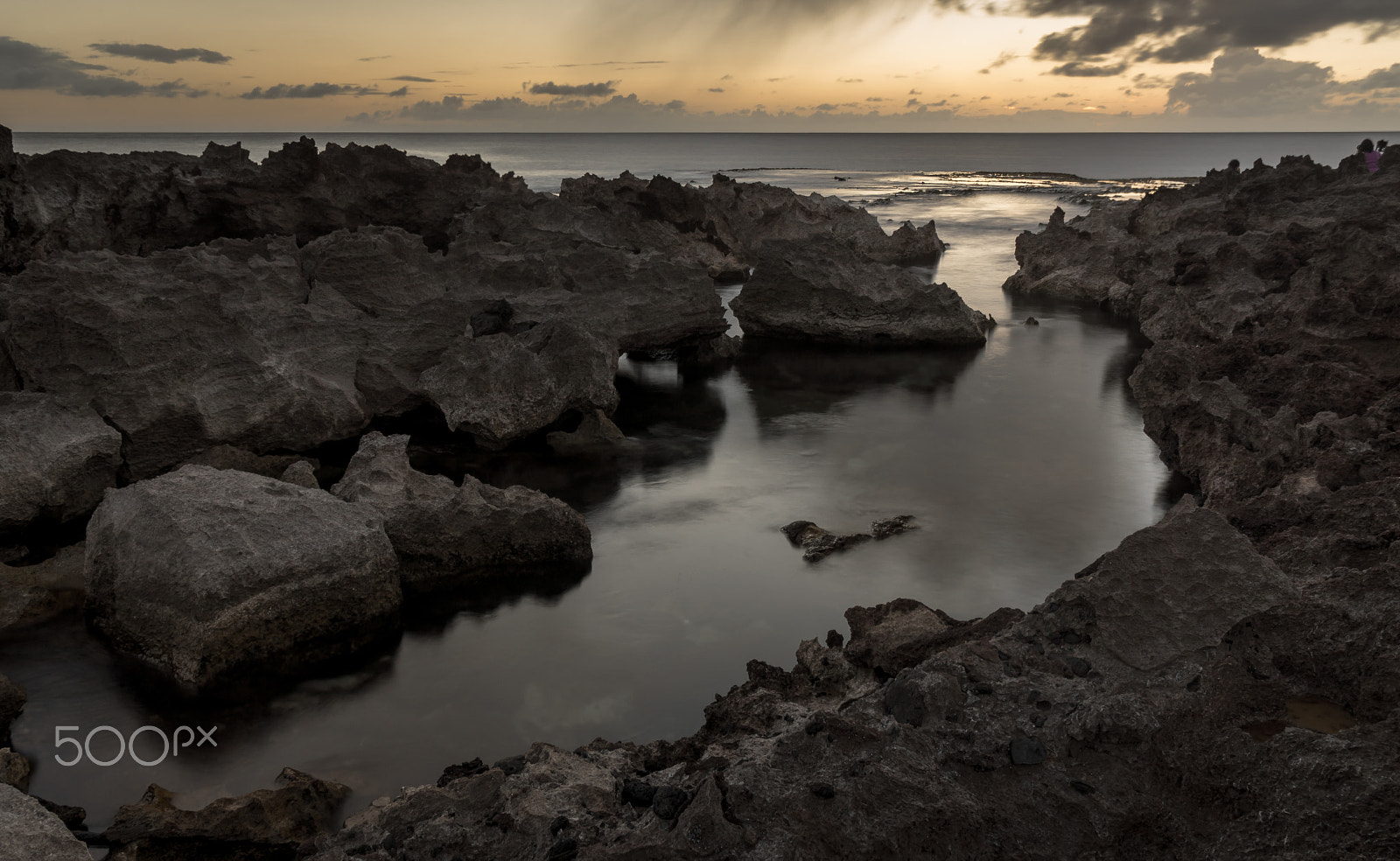 Sony Alpha NEX-7 + Sony Vario-Tessar T* E 16-70mm F4 ZA OSS sample photo. Sunset at shark cave 3 photography