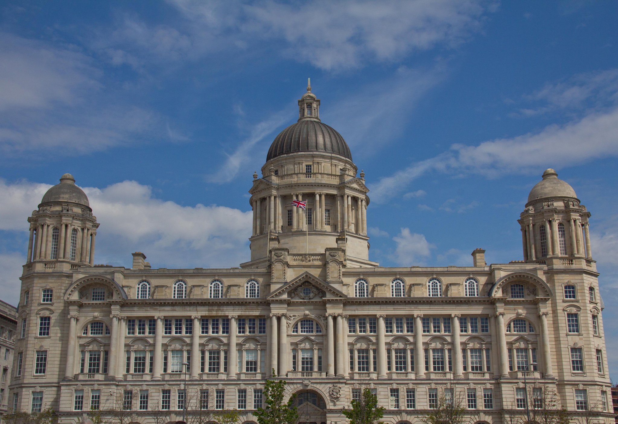 Sigma 18-125mm F3.8-5.6 DC OS HSM sample photo. Liverpool. photography