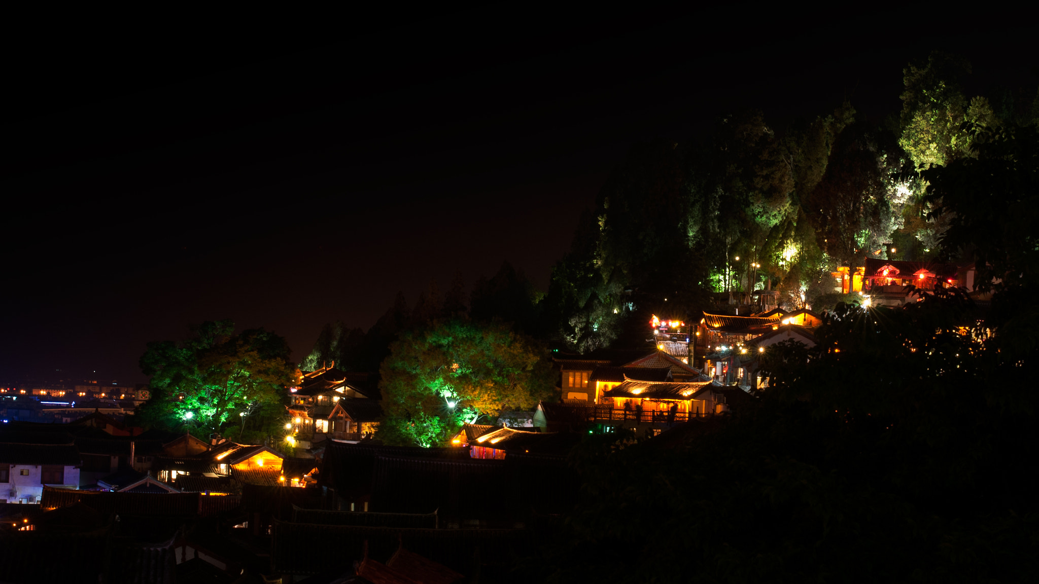 Nikon D300S + Nikon AF-S Nikkor 50mm F1.4G sample photo. Night at ancient town photography