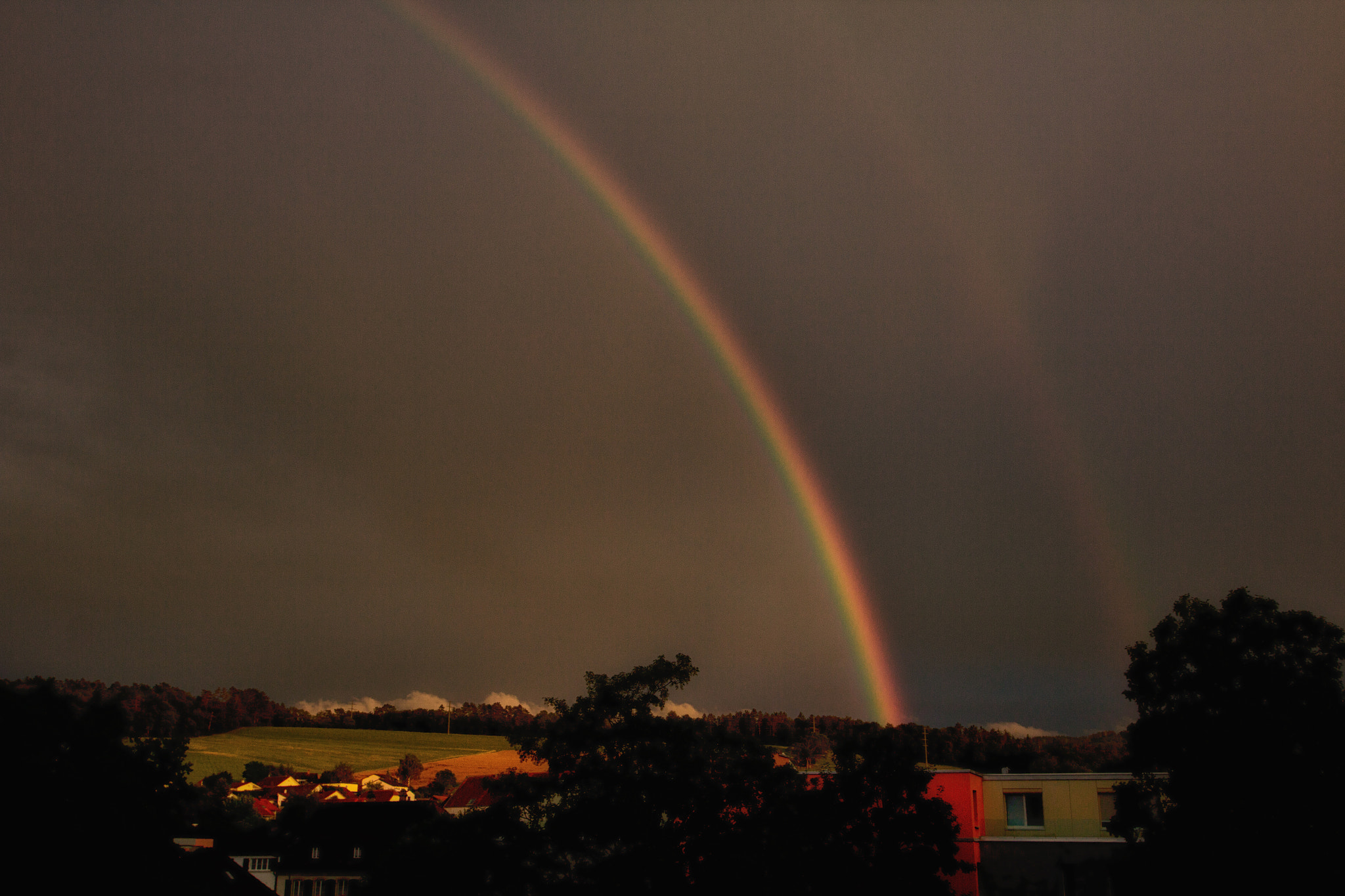 Canon EOS 60D + Sigma 12-24mm F4.5-5.6 II DG HSM sample photo. Arc en ciel photography