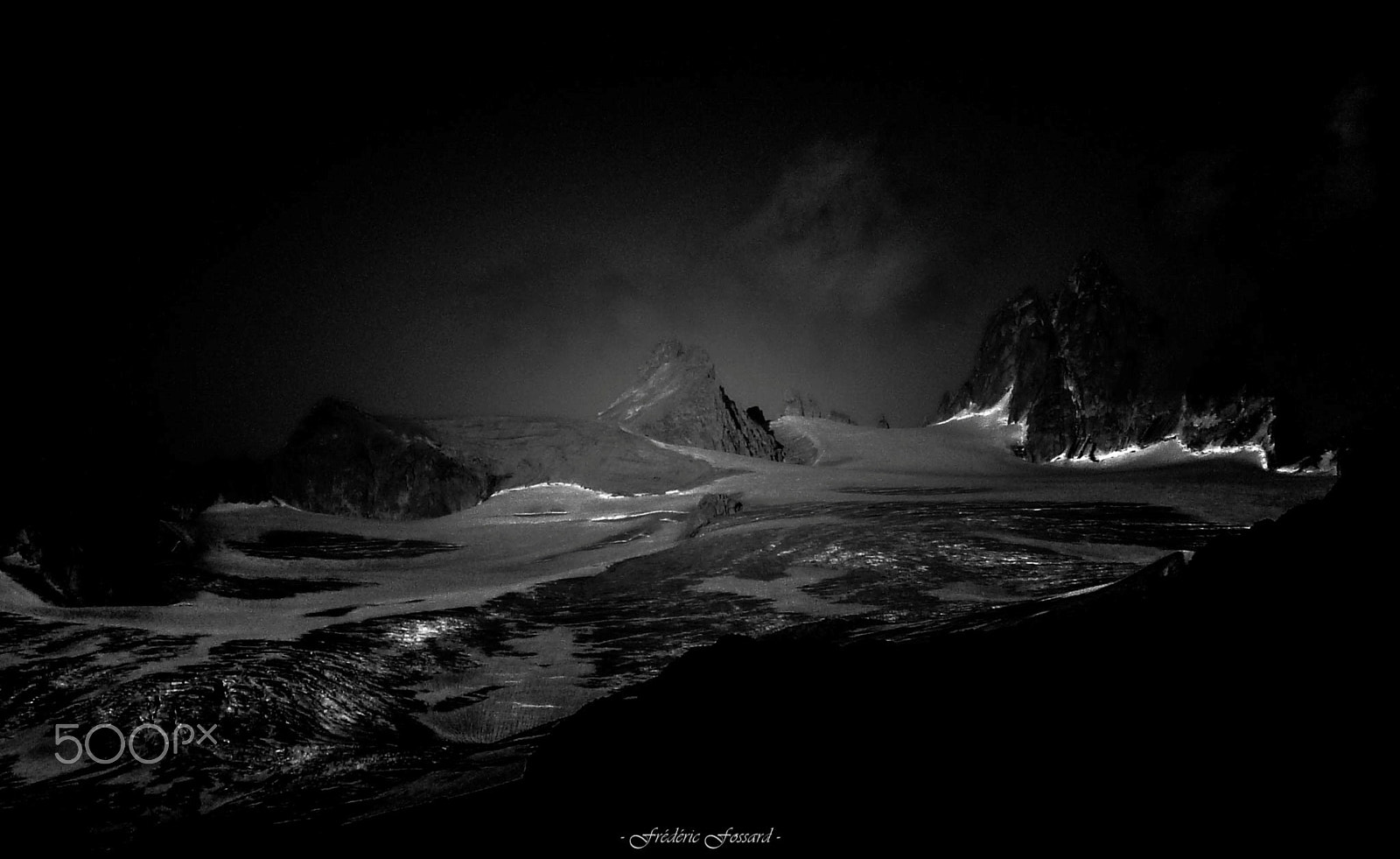 Sony Cyber-shot DSC-W170 sample photo. Clair-obscur sur le glacier du tour photography
