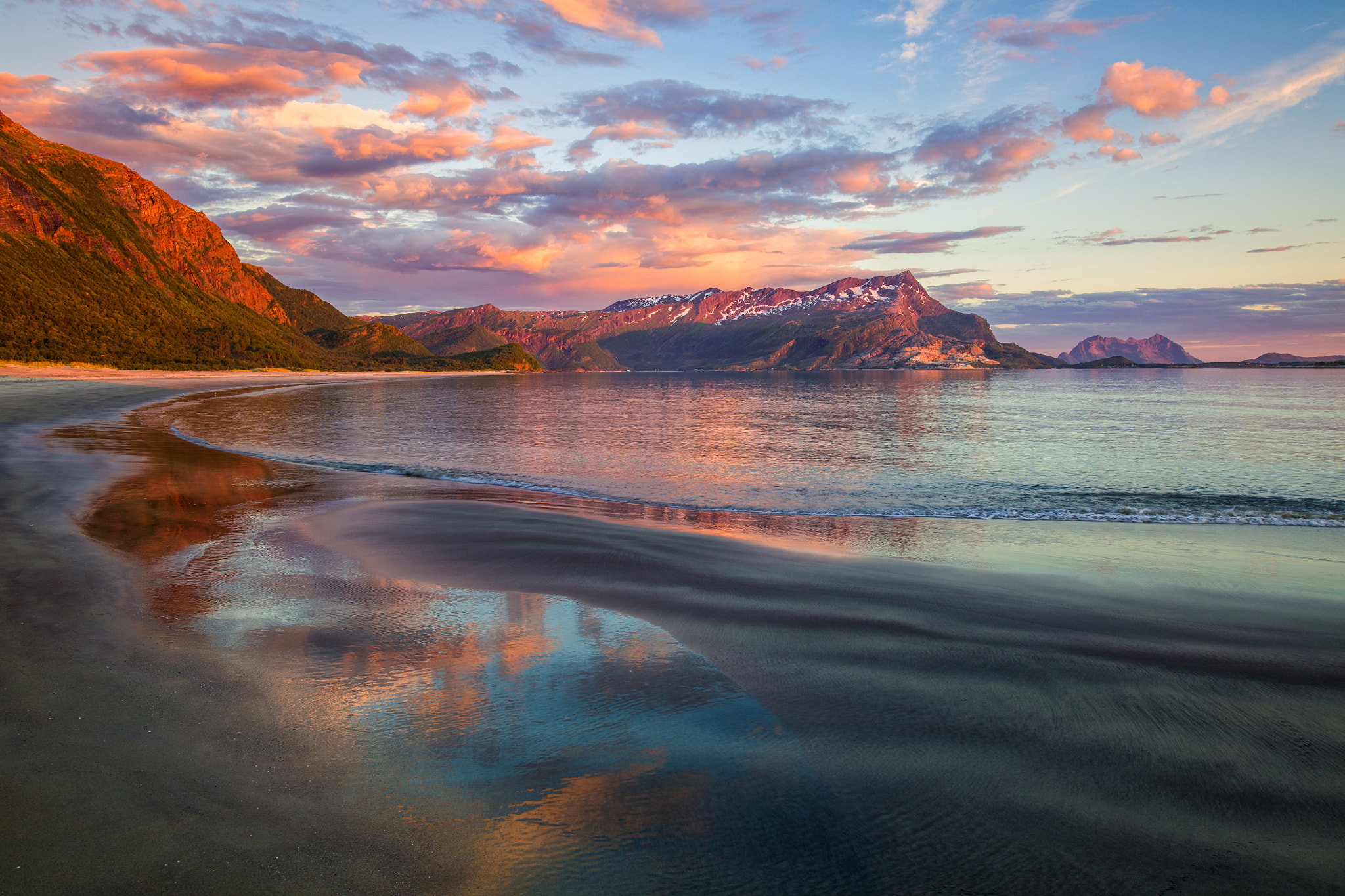 Sigma 24-35mm F2 DG HSM Art sample photo. Midnight beach photography