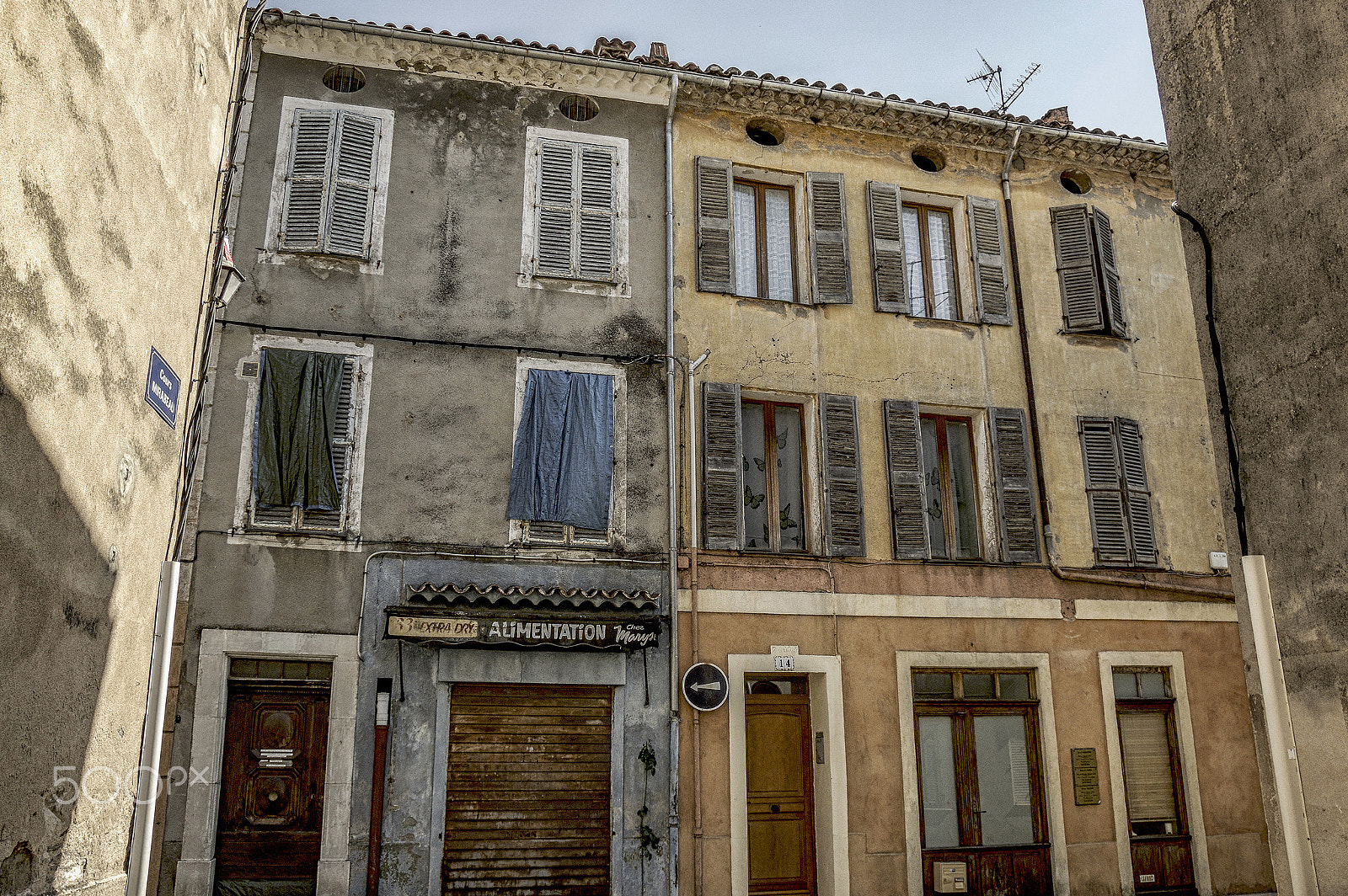 Pentax smc DA 17-70mm F4.0 AL (IF) SDM sample photo. French village stopped in the time photography