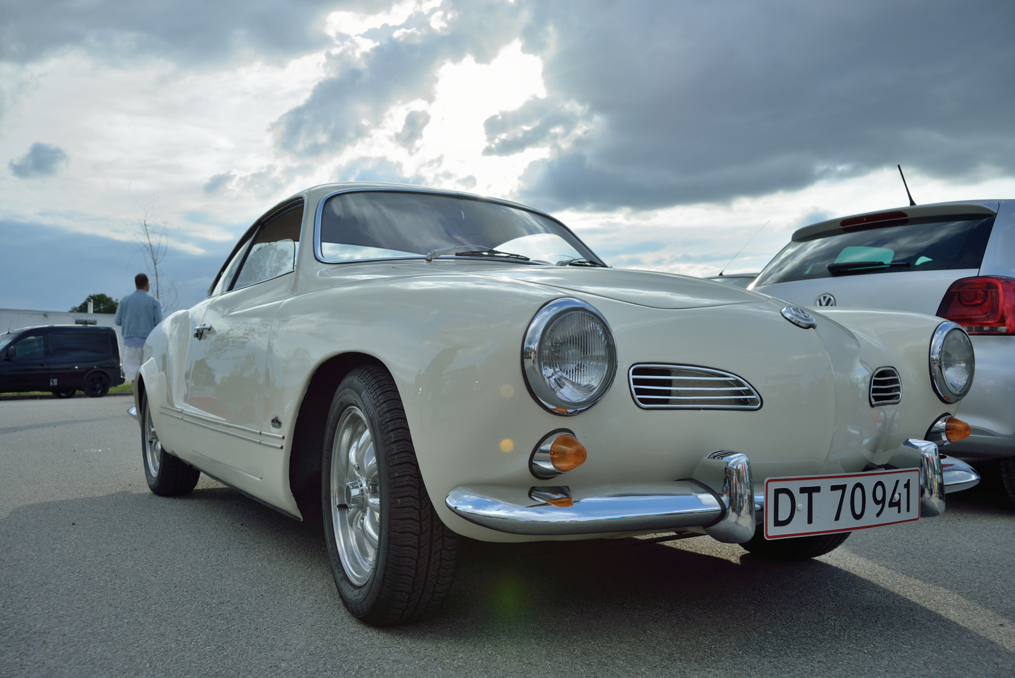 AF Zoom-Nikkor 28-70mm f/3.5-4.5D sample photo. Karmann ghia photography