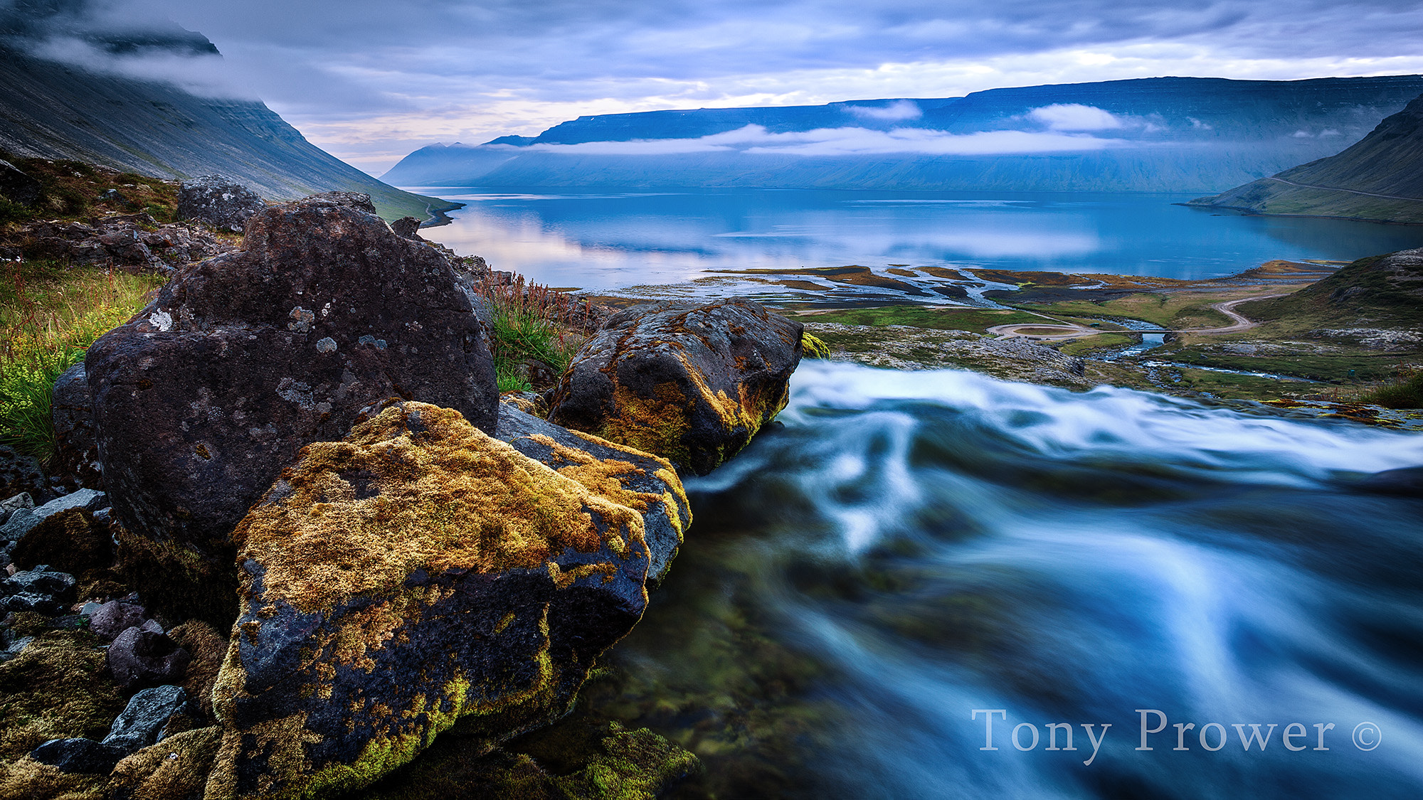 Canon EF 24mm f/1.4L sample photo. Dynjandiblue photography
