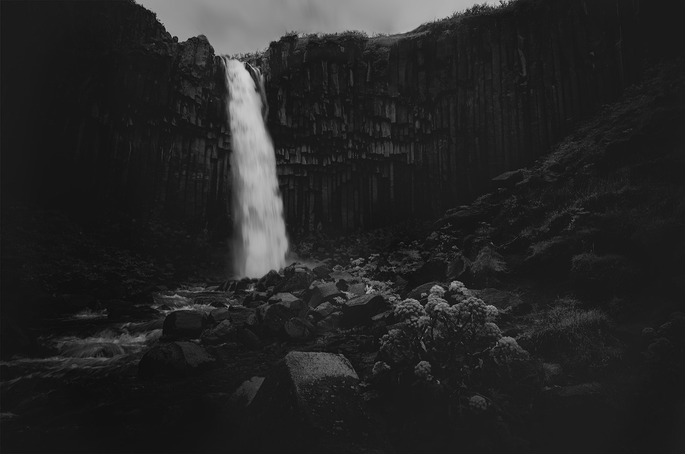 Pentax K-5 sample photo. Svartifoss - black falls photography