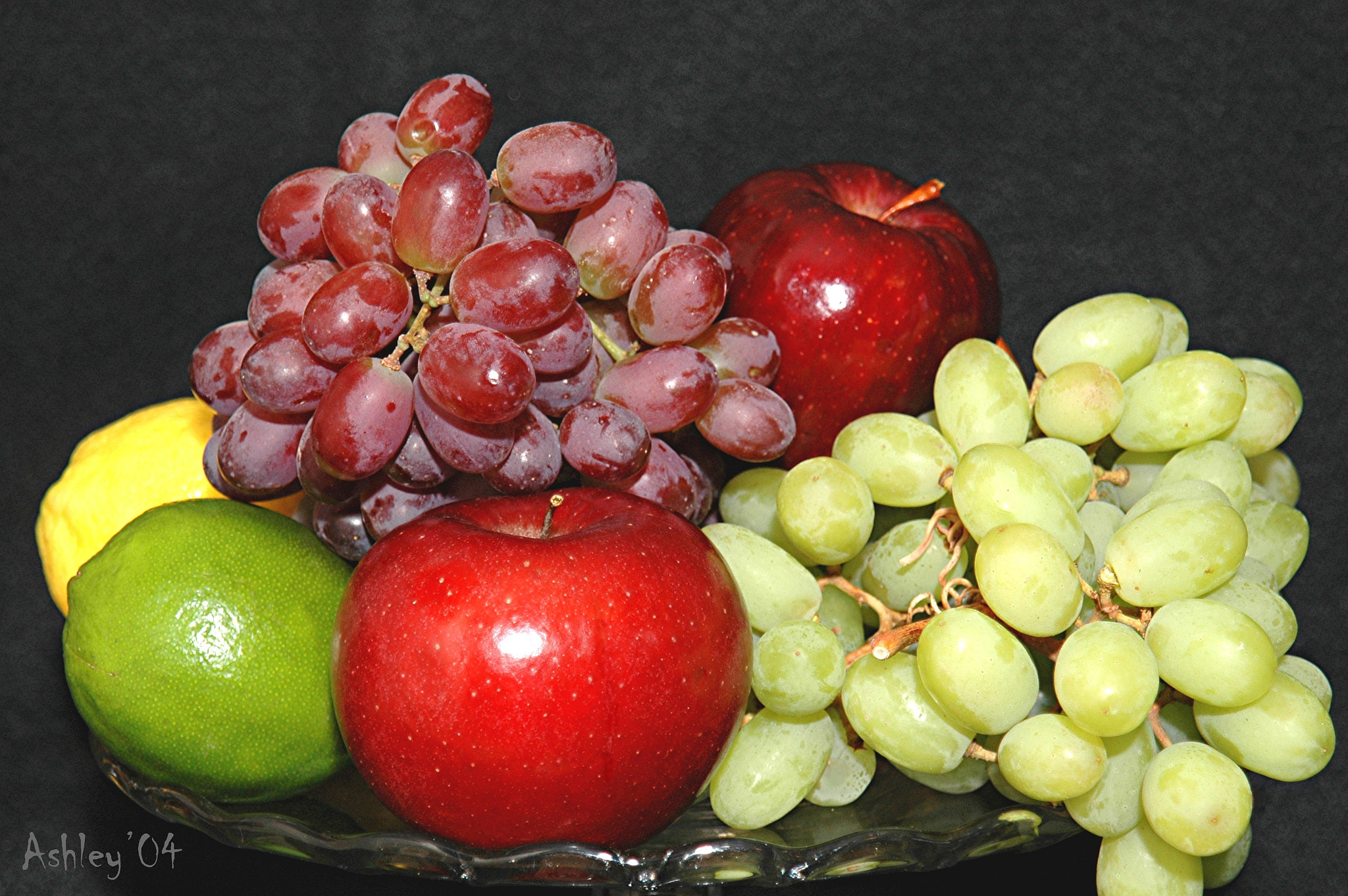 AF Zoom-Nikkor 24-120mm f/3.5-5.6D IF sample photo. Fruits photography