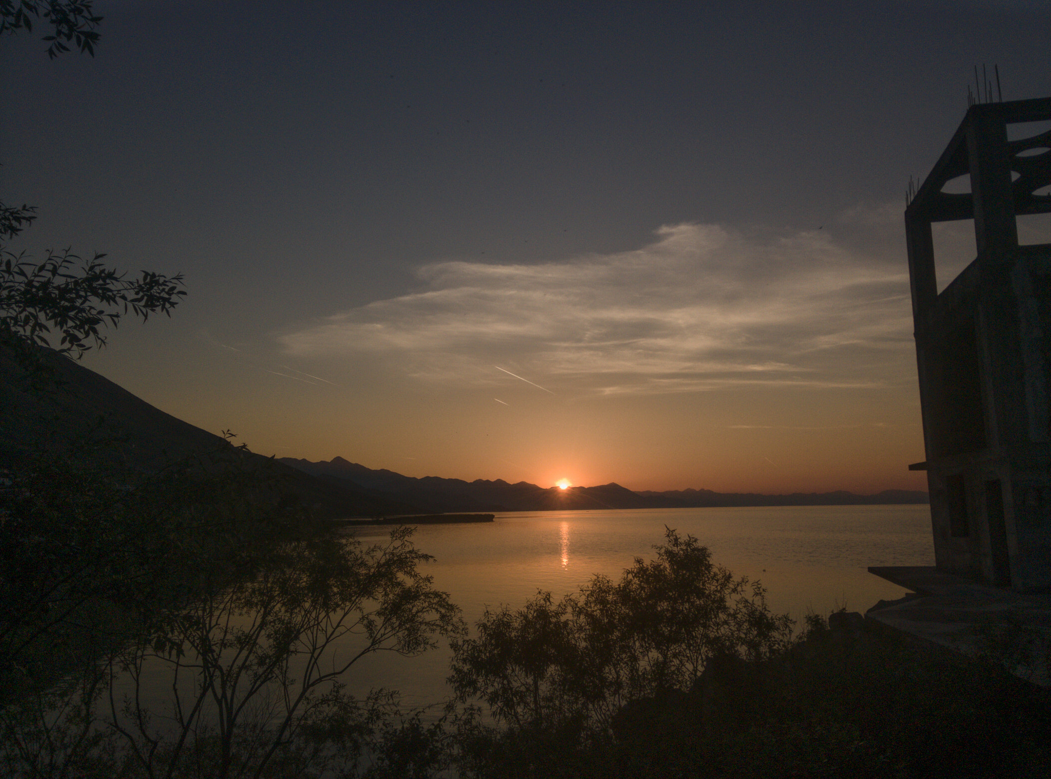 OnePlus One A0001 sample photo. Sunset in lake shkodër photography