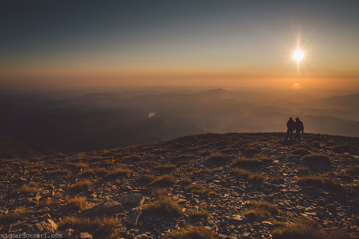 Canon EOS 6D + Sigma 24mm f/1.8 DG Macro EX sample photo. Monte vettore - alba sulla cima photography