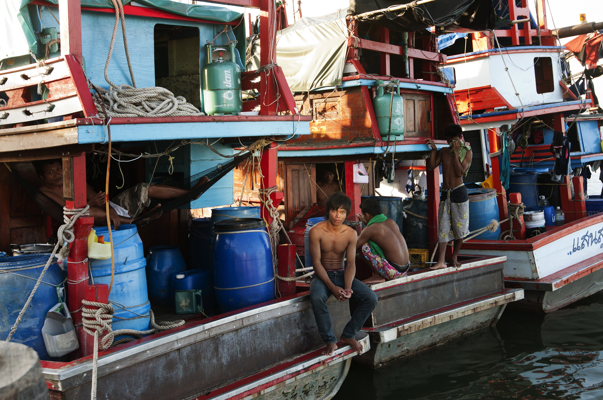 Nikon AF-S Nikkor 16-35mm F4G ED VR sample photo. Boatmen photography