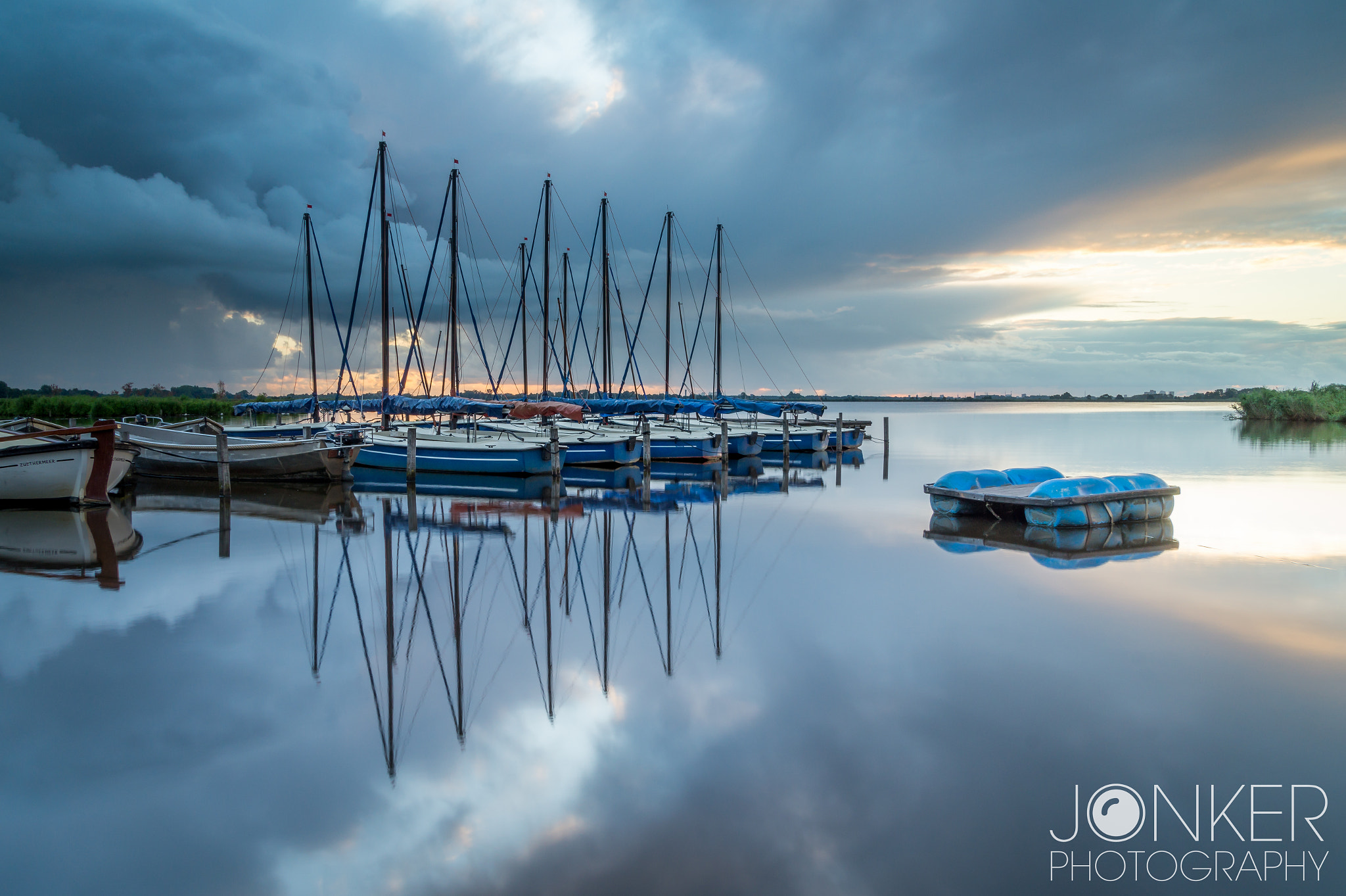 Tamron 18-270mm F3.5-6.3 Di II PZD sample photo. Sunrise at leekstermeer photography