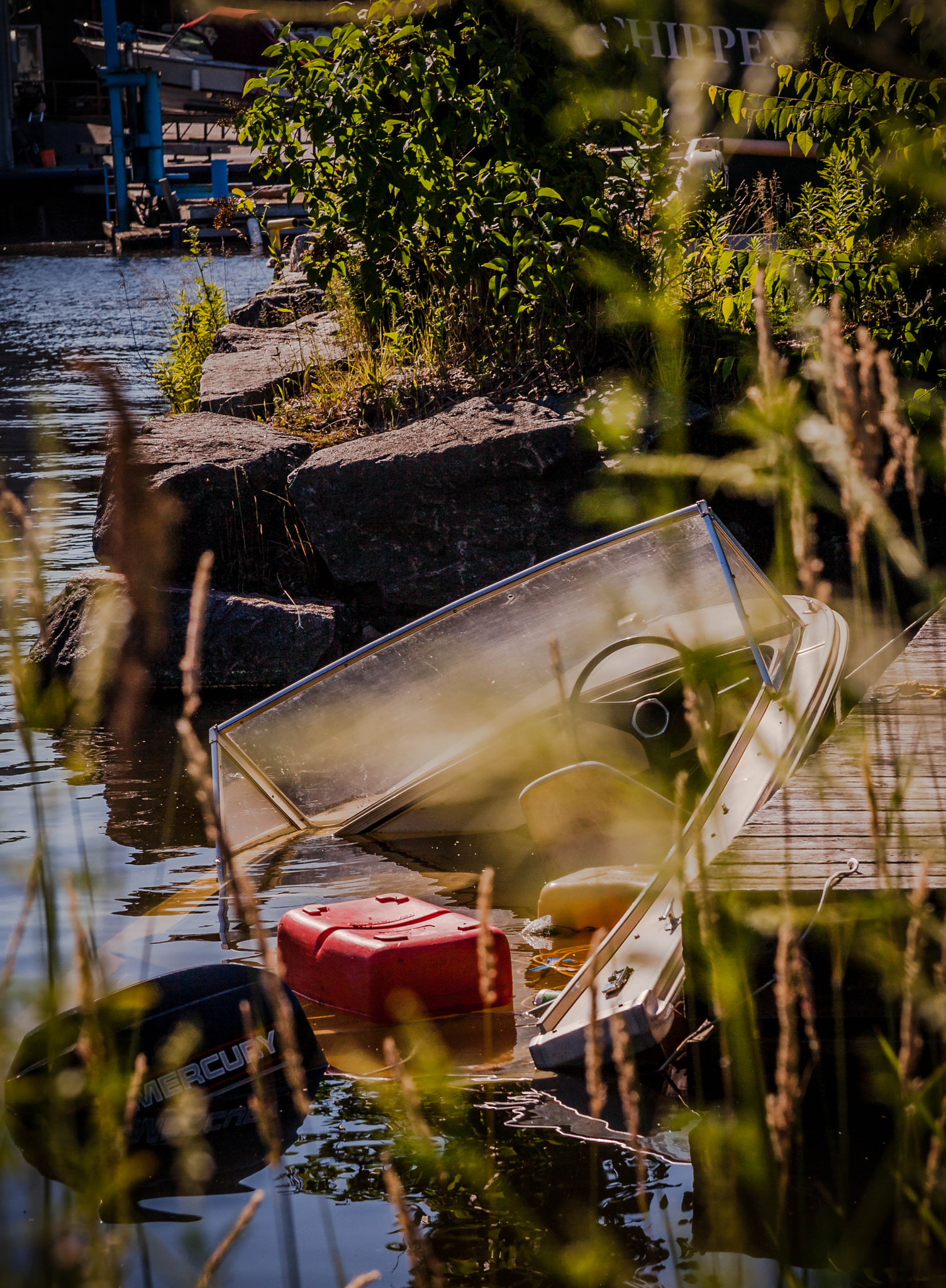 Canon EF 24-85mm F3.5-4.5 USM sample photo. Sinking ship. photography