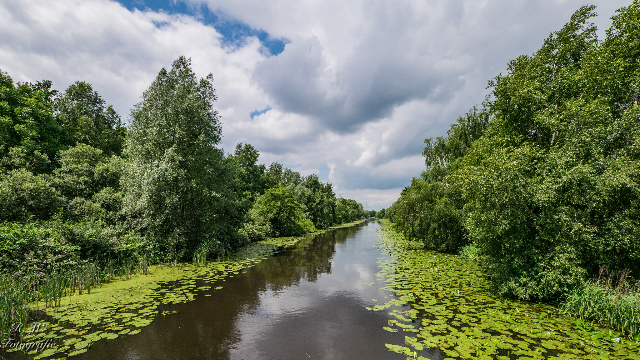 Panasonic Lumix DMC-GM1 + Panasonic Lumix G Vario 7-14mm F4 ASPH sample photo. Maschinenfleet photography