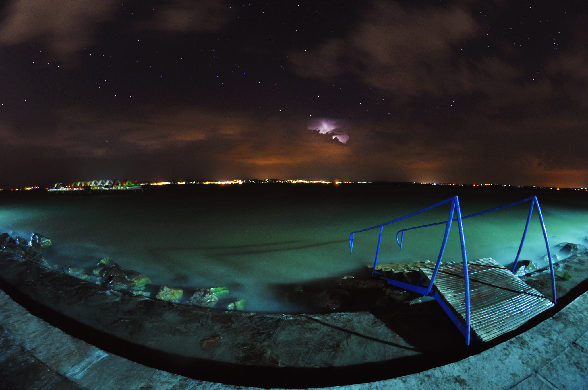 Nikon D90 + Samyang 8mm F3.5 Aspherical IF MC Fisheye sample photo. Summer night photography