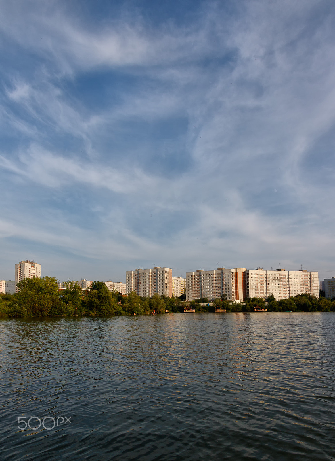 Canon EOS 750D (EOS Rebel T6i / EOS Kiss X8i) sample photo. View from a pond photography