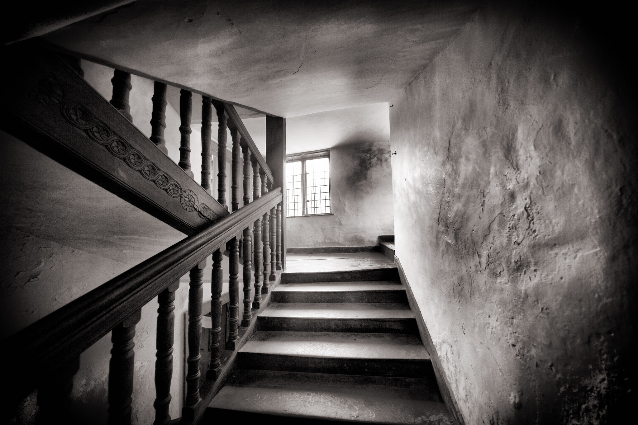 Canon EOS 5DS R + Canon EF 11-24mm F4L USM sample photo. Scotney castle photography