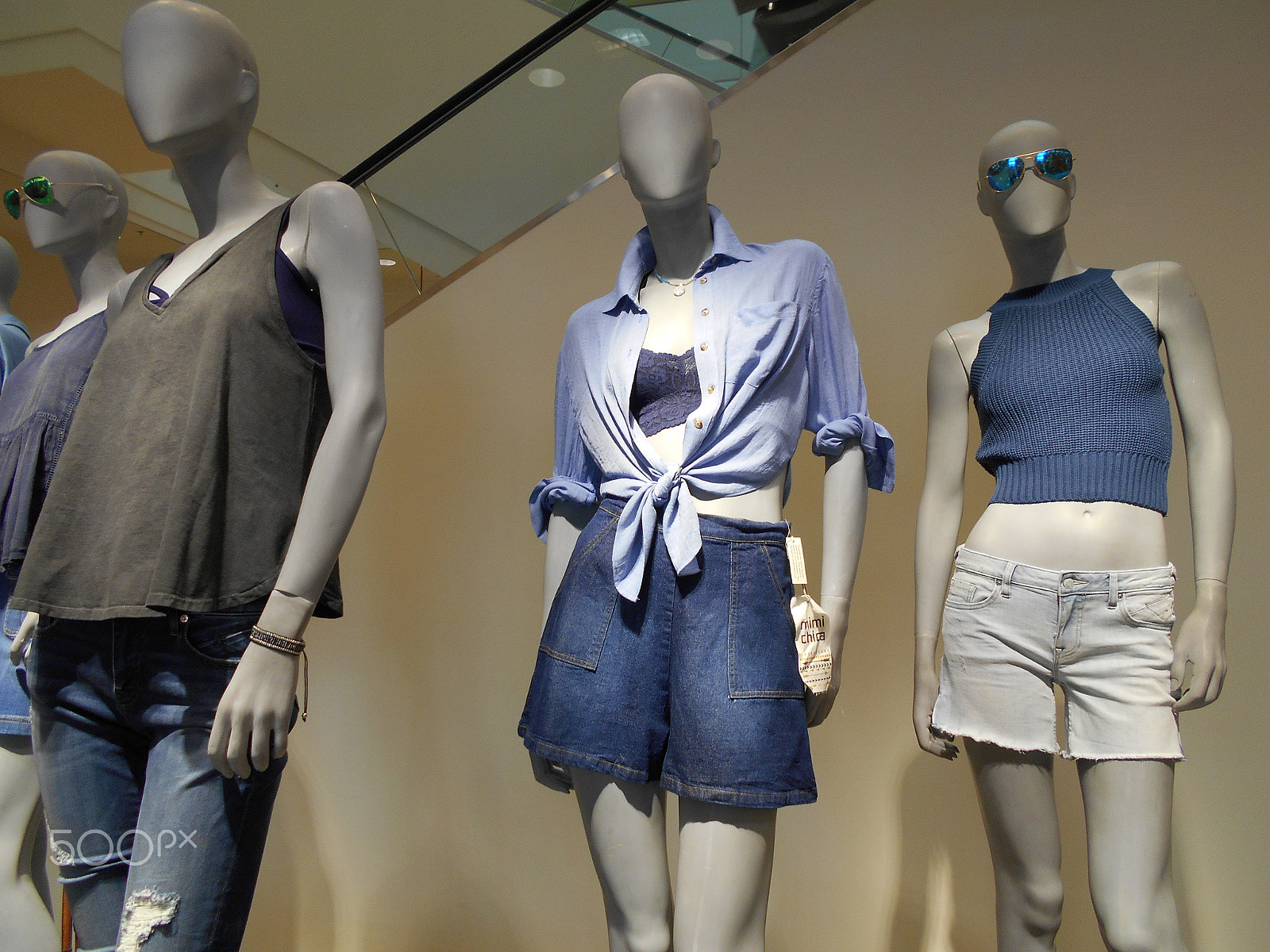 Nikon Coolpix L32 sample photo. Models.jpg photography