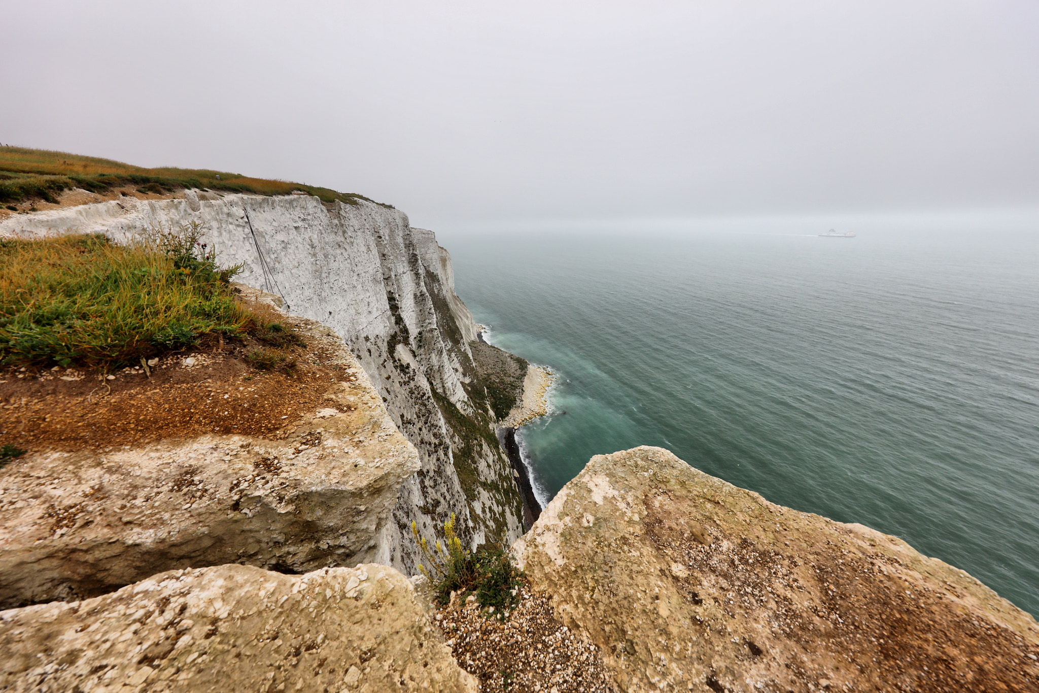 Canon EOS 5DS R + Canon EF 11-24mm F4L USM sample photo. The white cliffs of dover photography
