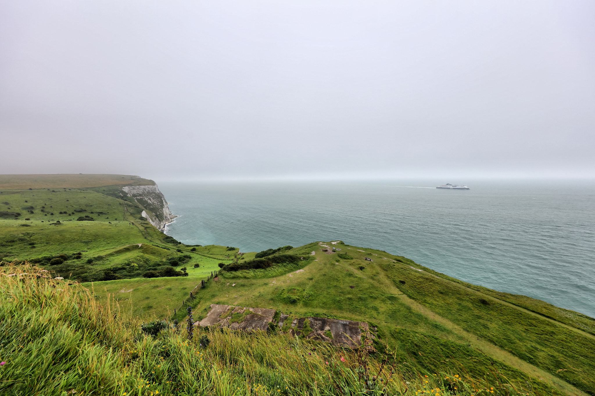 Canon EOS 5DS R + Canon EF 11-24mm F4L USM sample photo. The white cliffs of dover photography